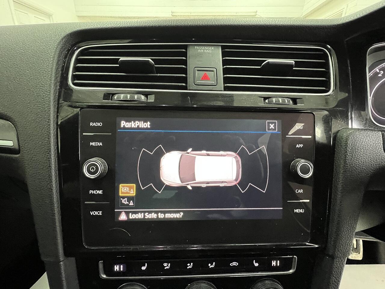 Volkswagen Golf view 10