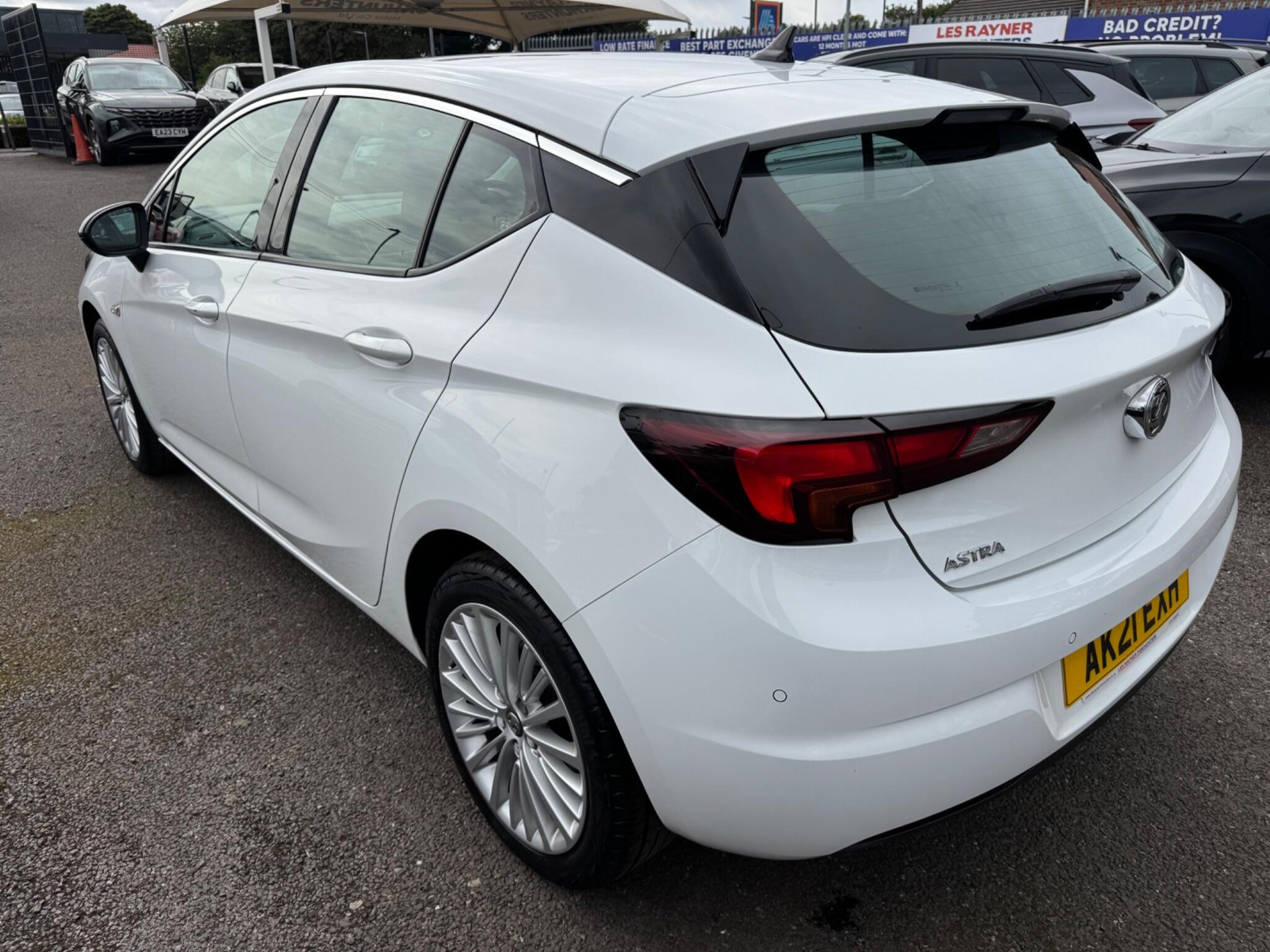 Vauxhall Astra view 5