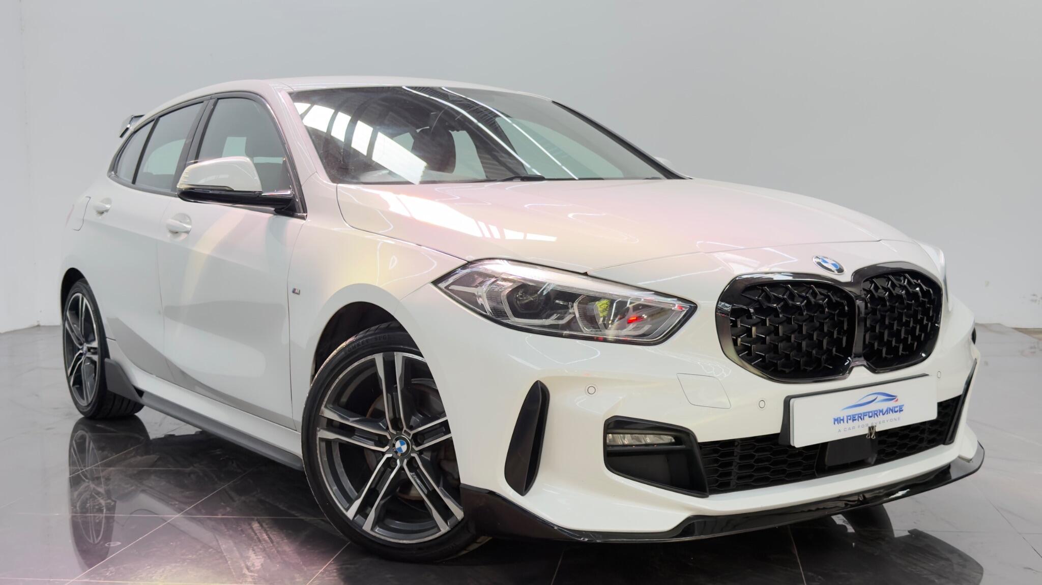 BMW 1 Series view 24