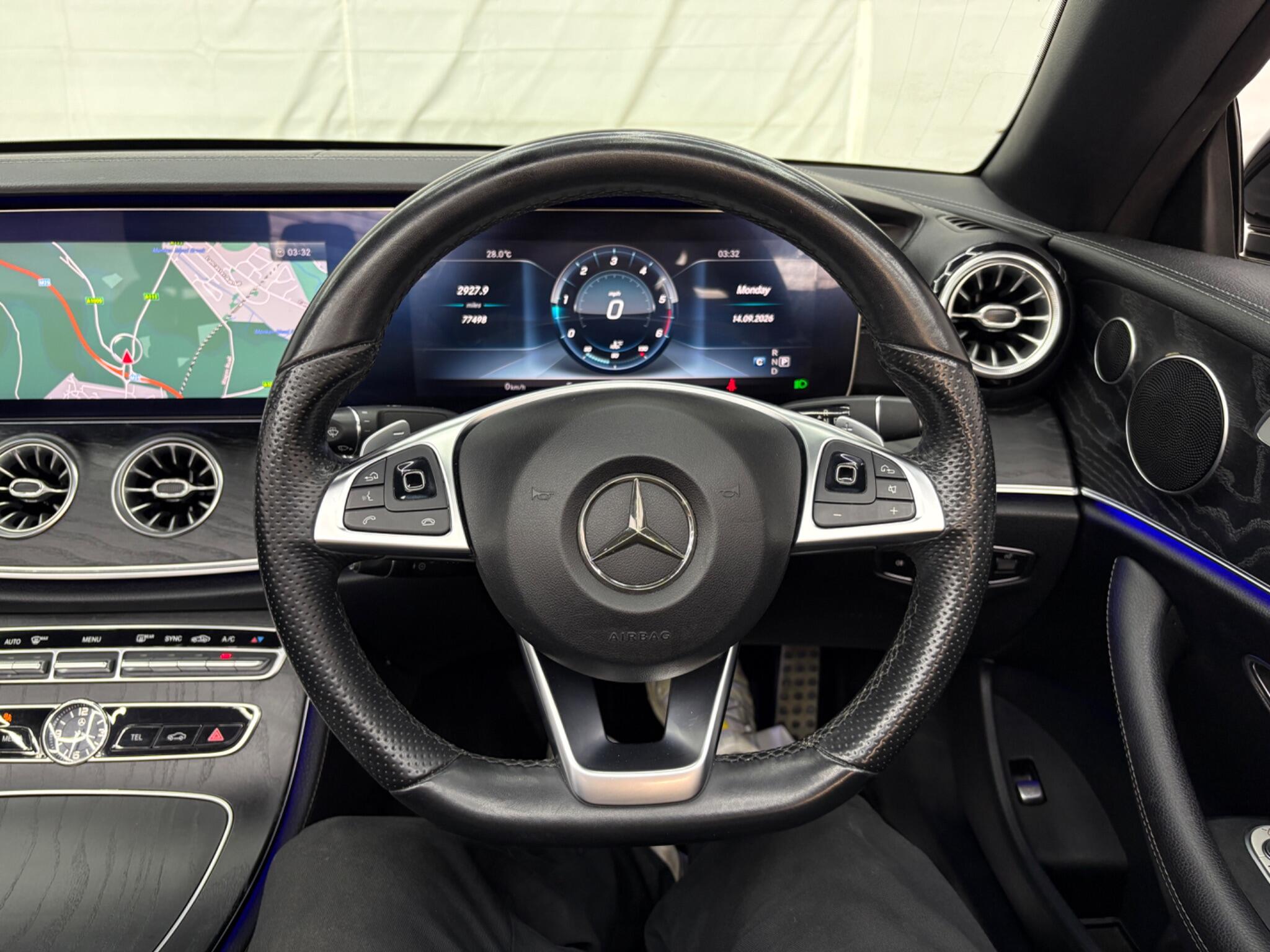 Mercedes-Benz E-Class view 42