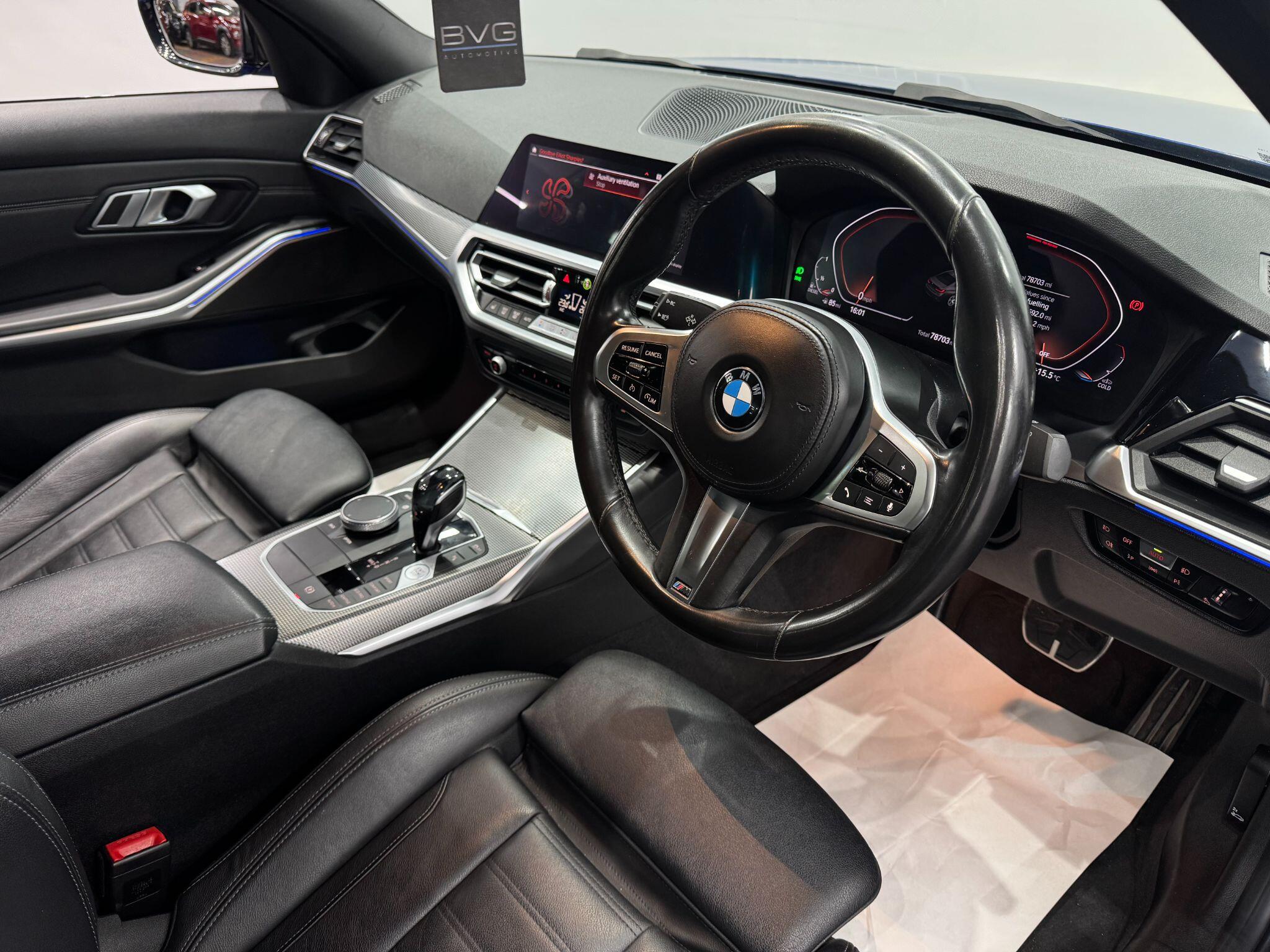 BMW 3 Series view 30