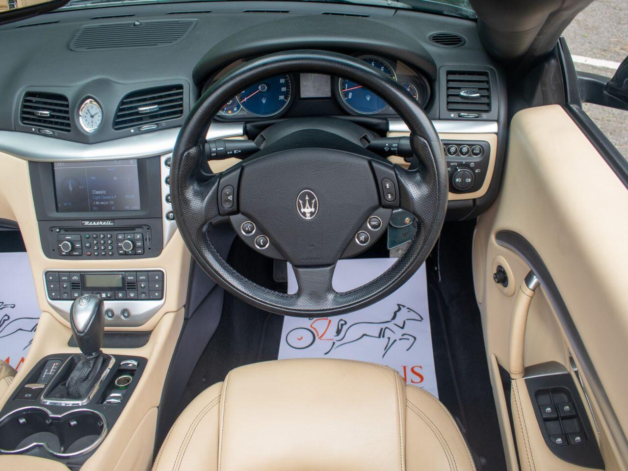 Maserati Grancabrio view 45