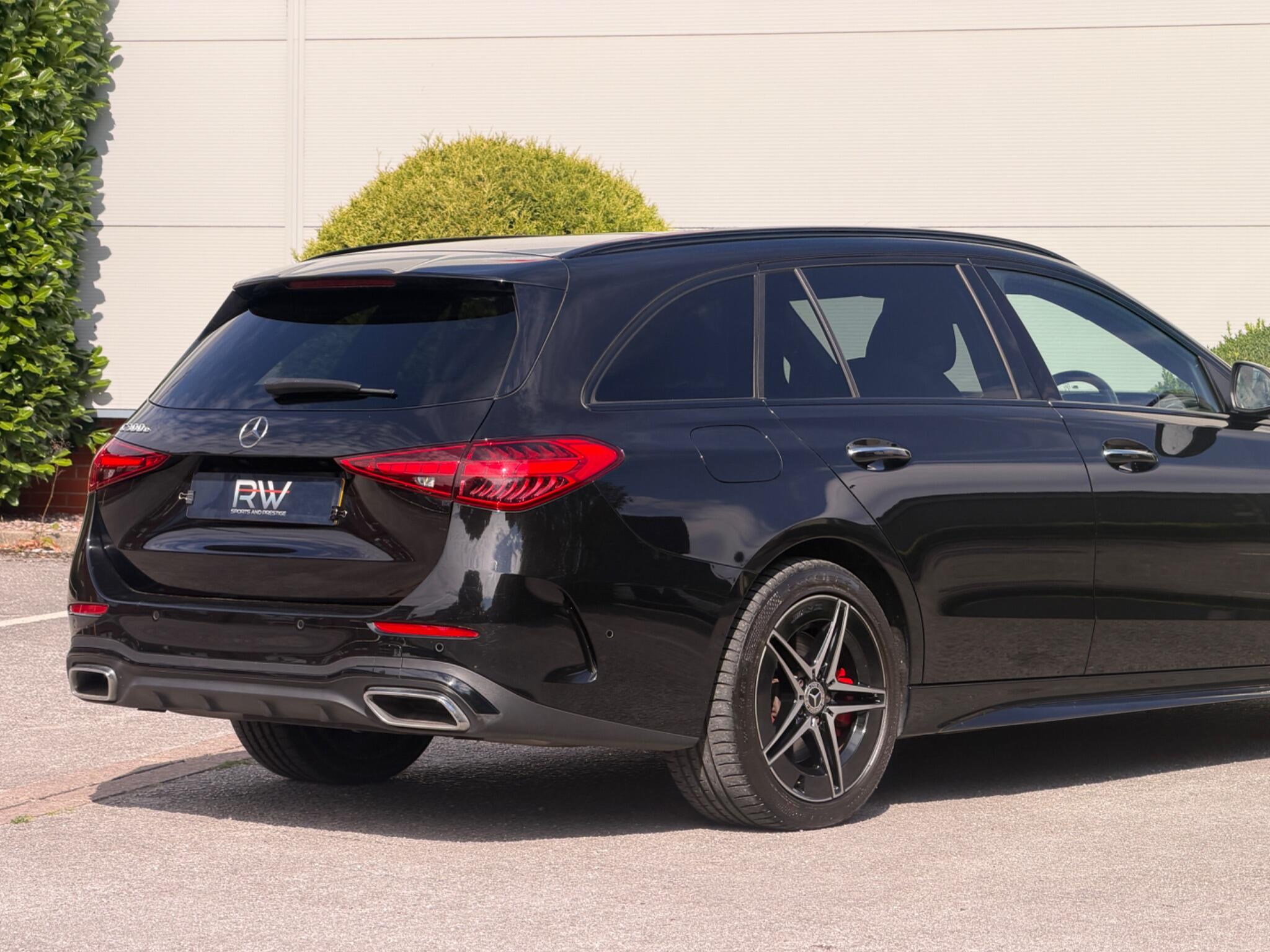 Mercedes-Benz C Class view 35