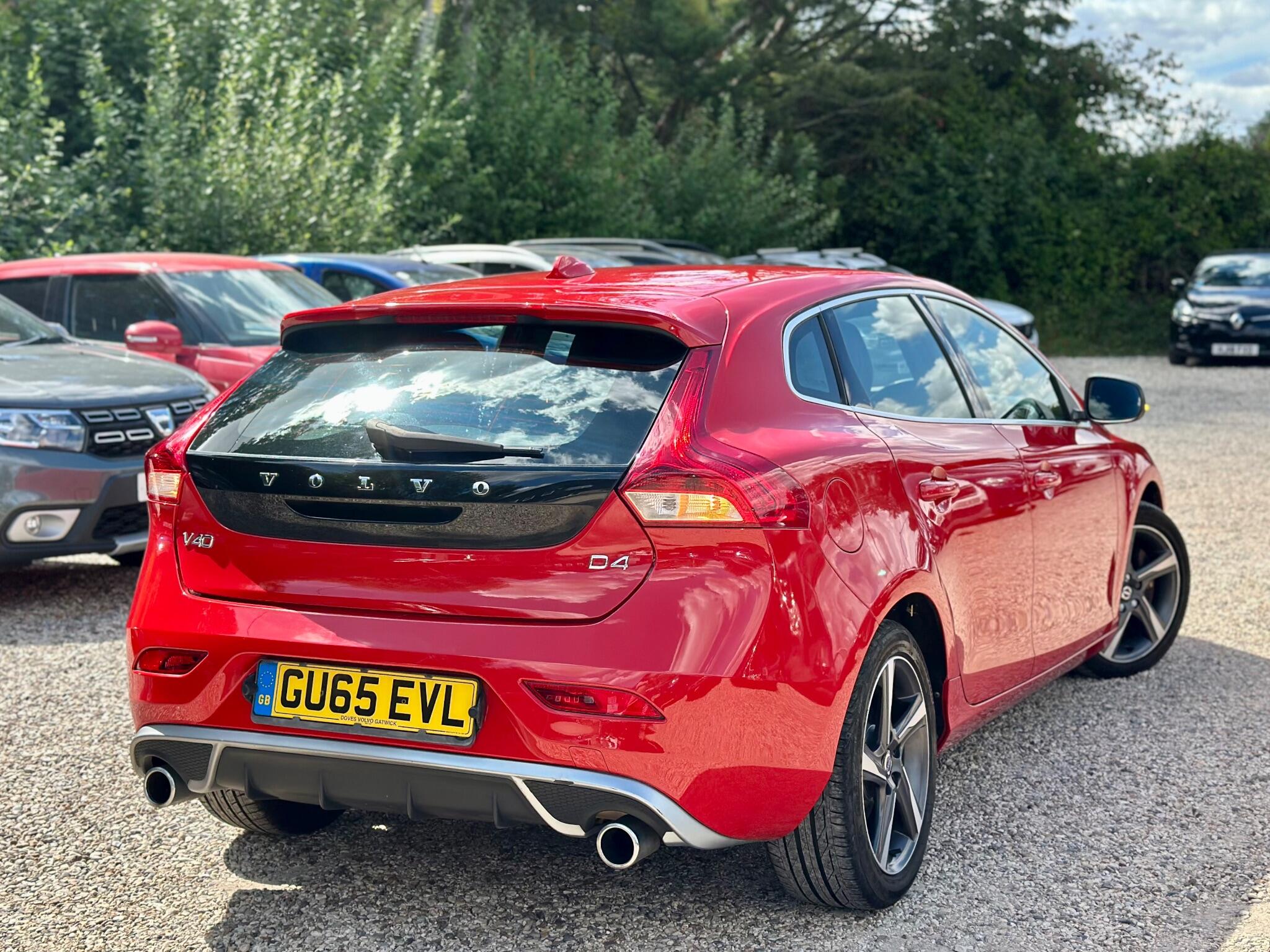 Volvo V40 view 13