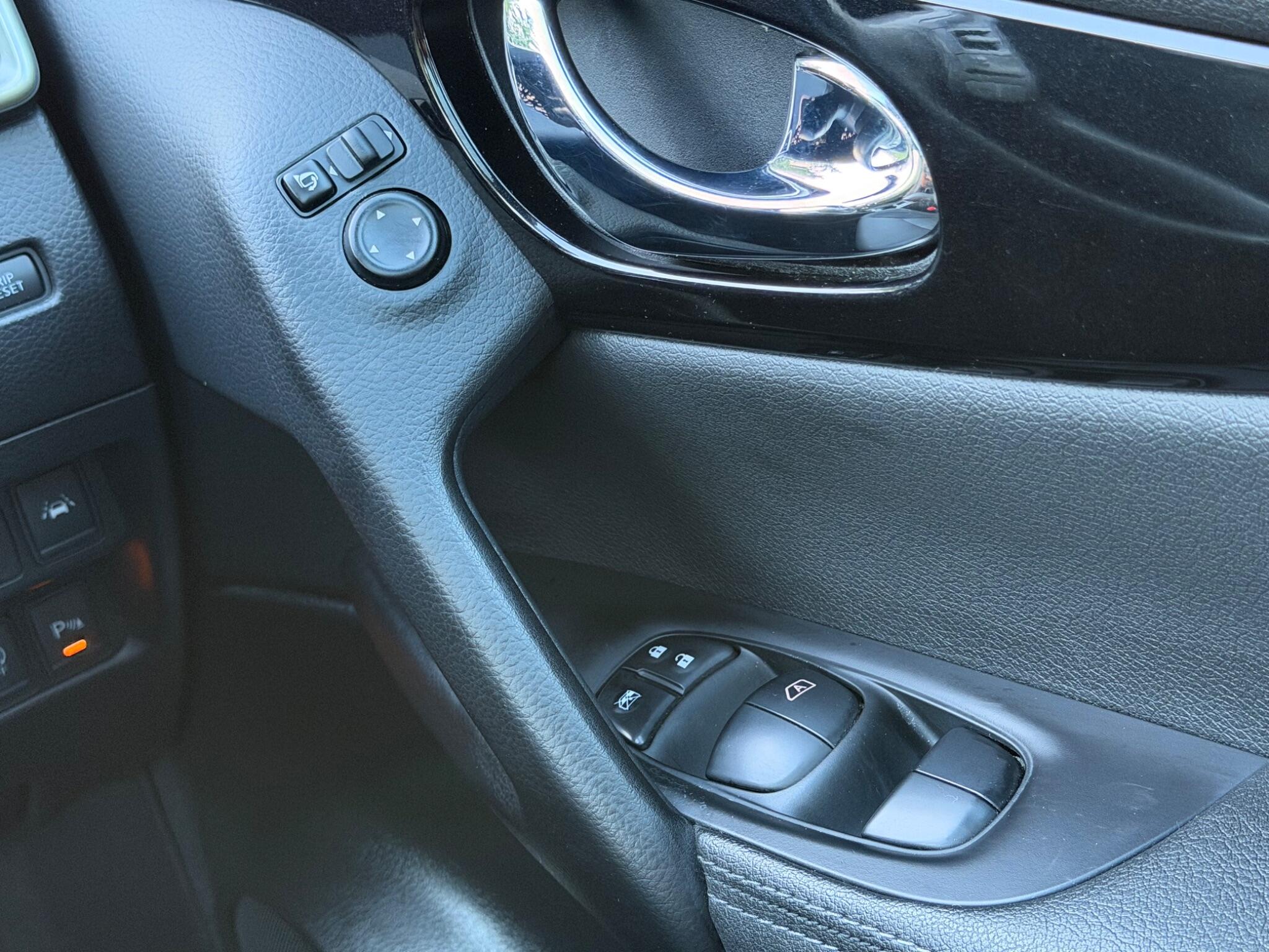 Nissan Qashqai view 27