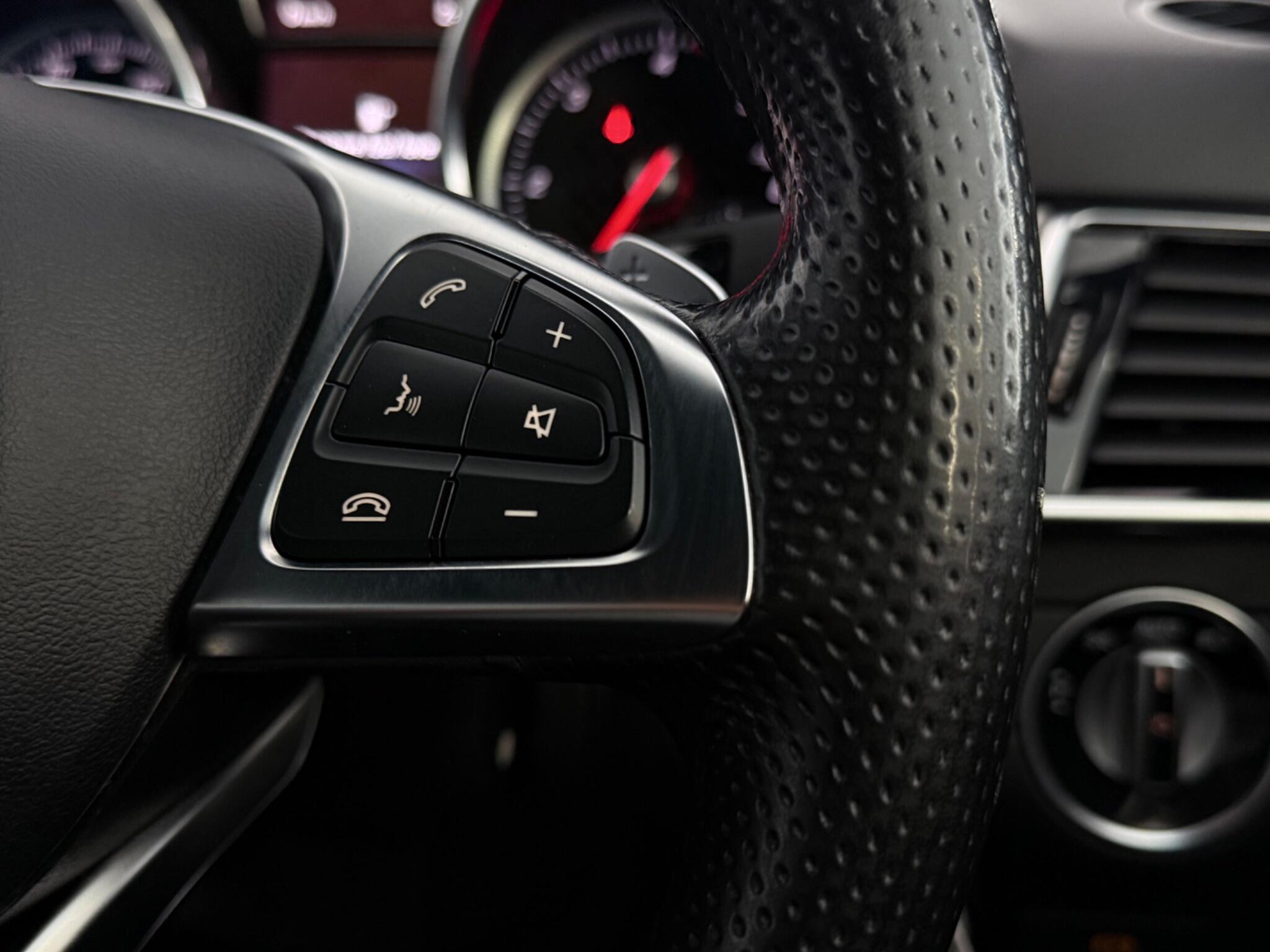 Mercedes-Benz GLE view 17