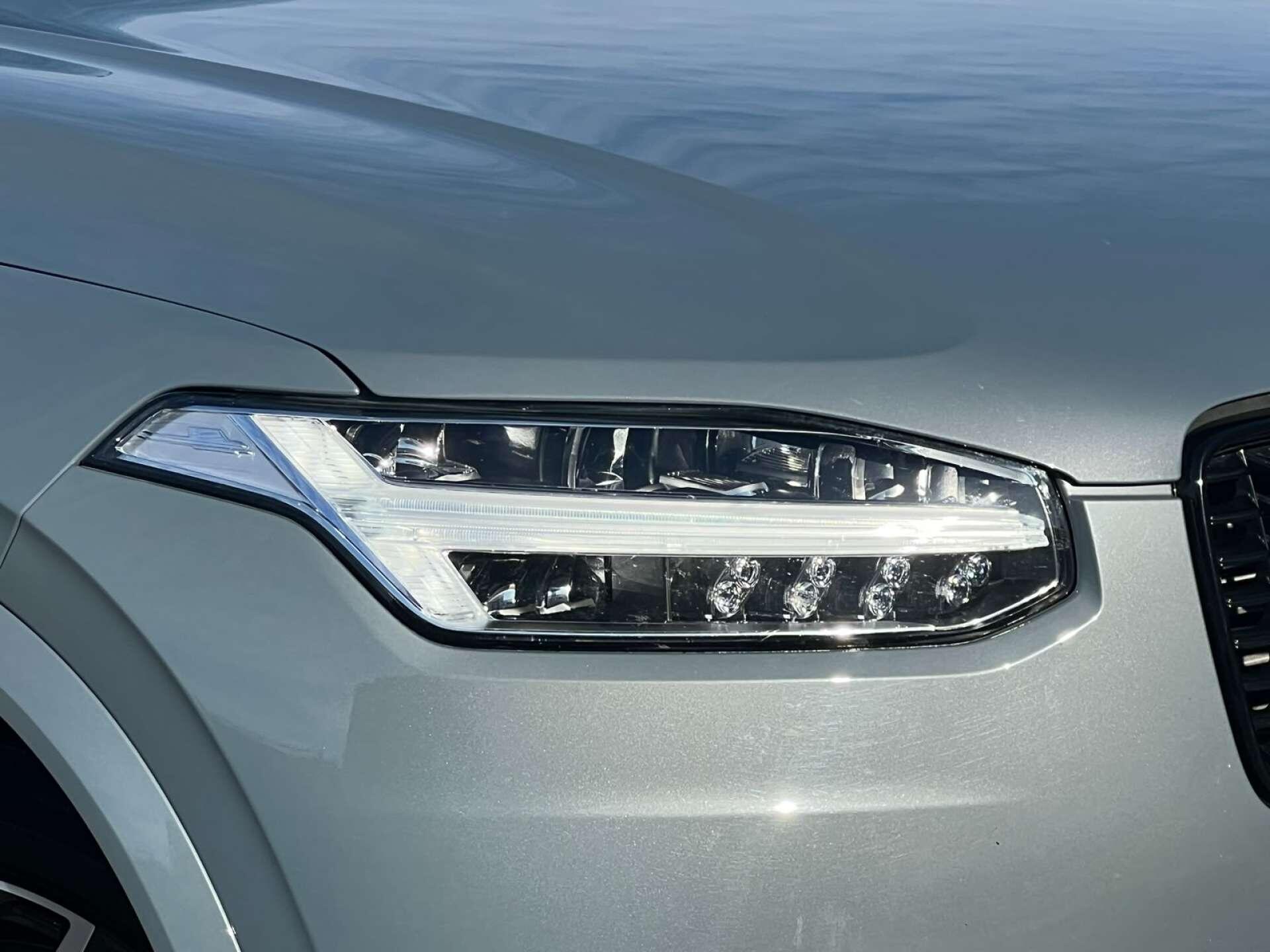 Volvo XC90 view 68