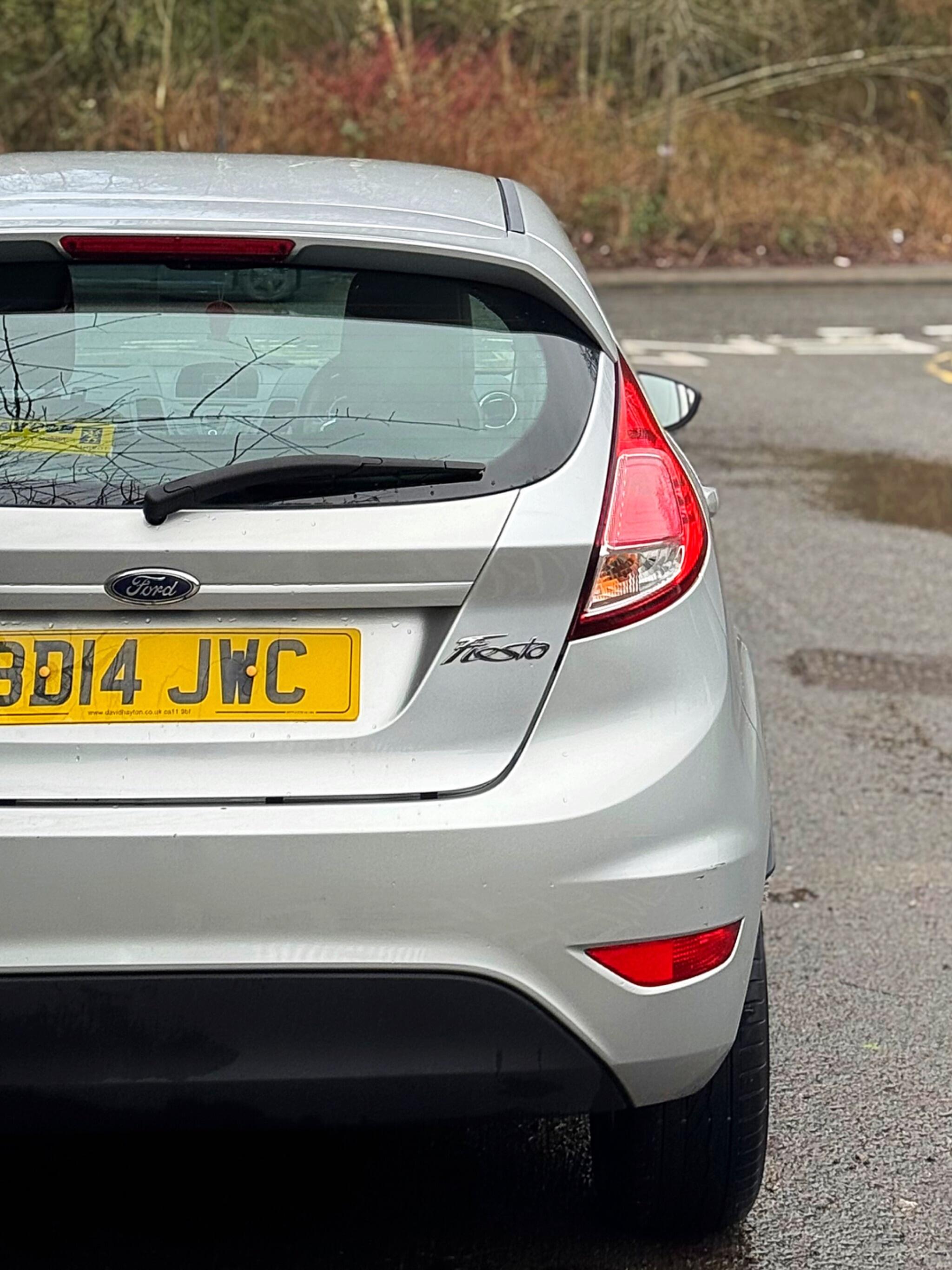 2014 Ford Fiesta 1.5 TDCi Zetec Euro 5 5dr image 28