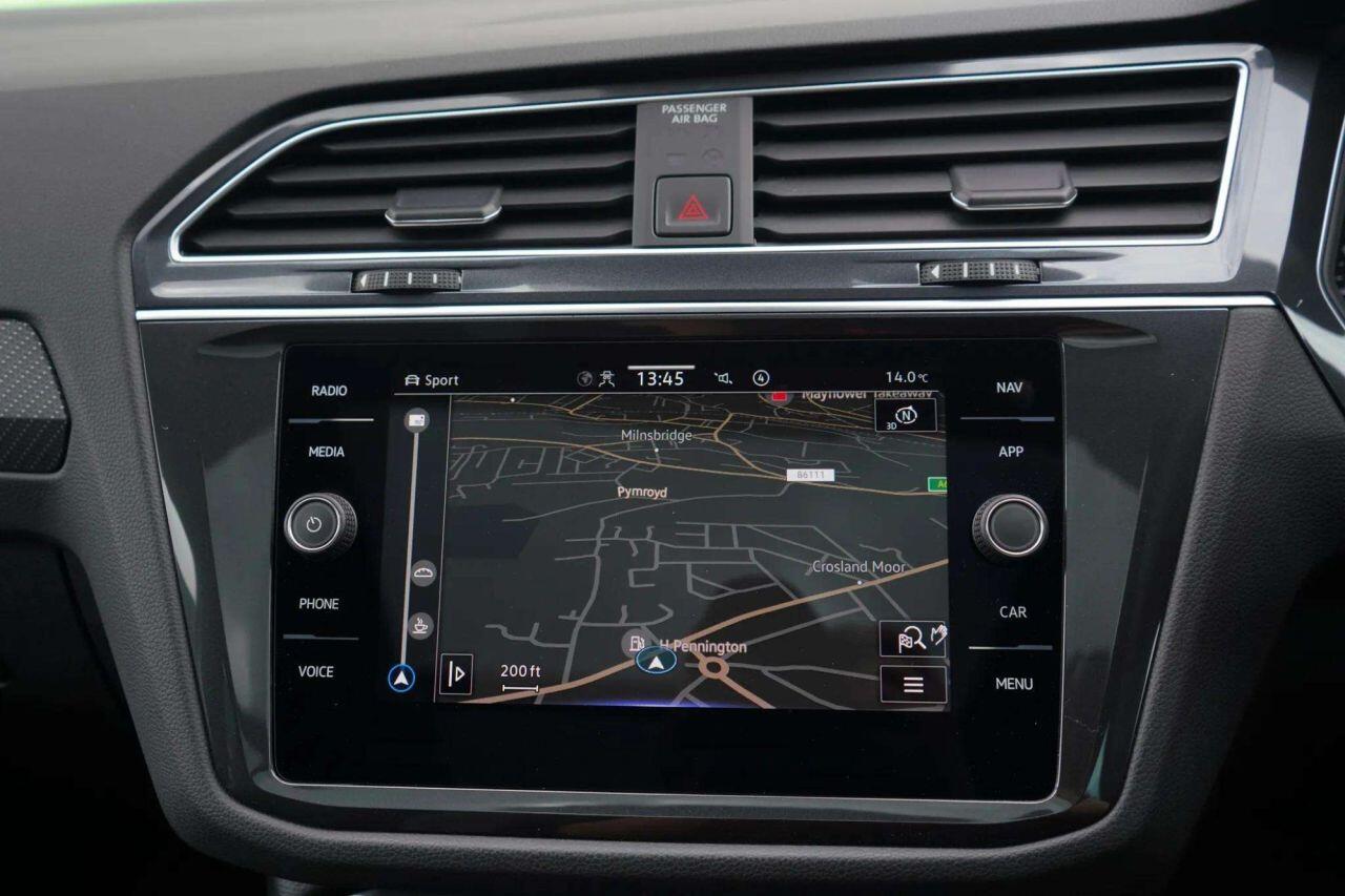 Volkswagen Tiguan view 32