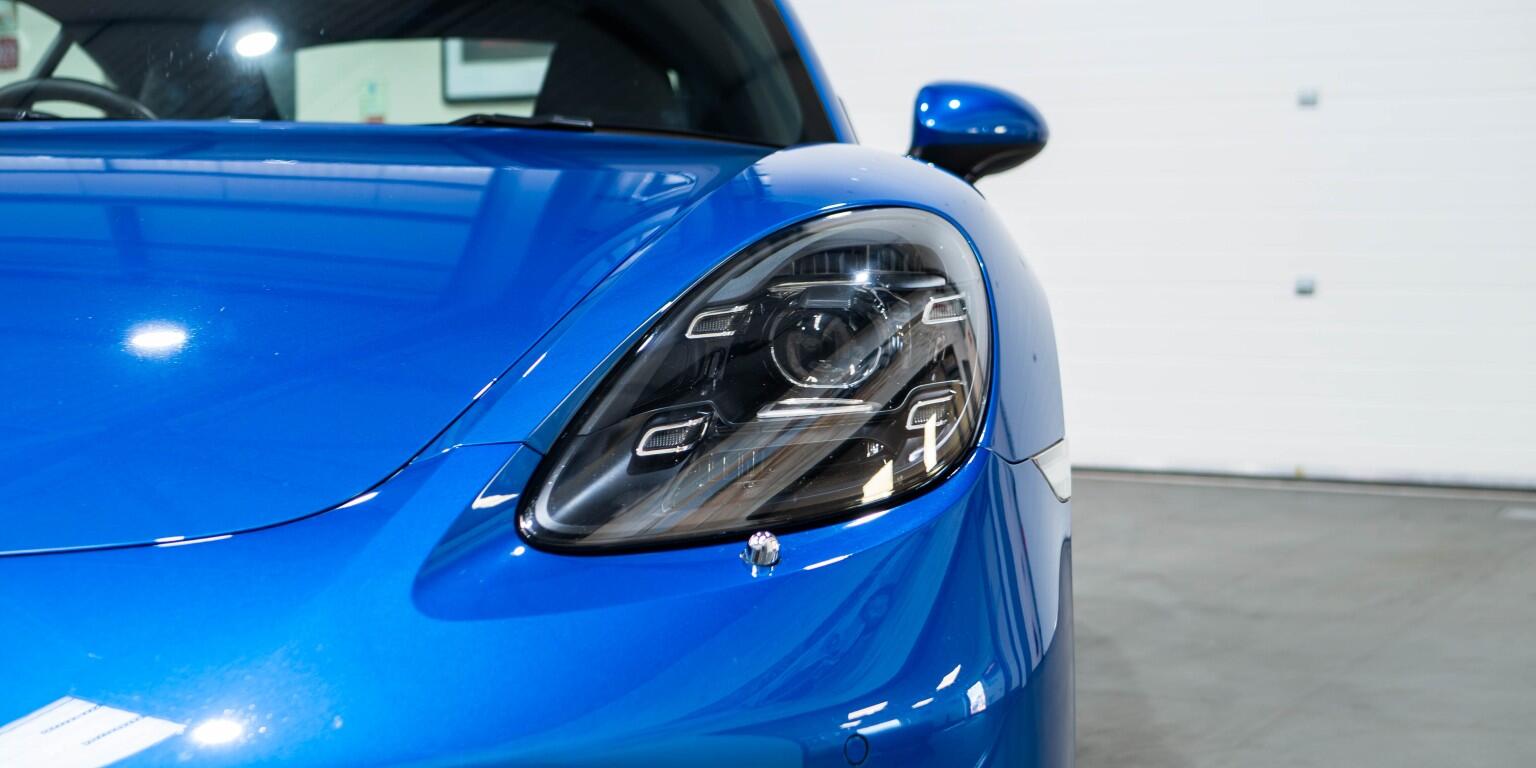 Porsche Cayman view 36