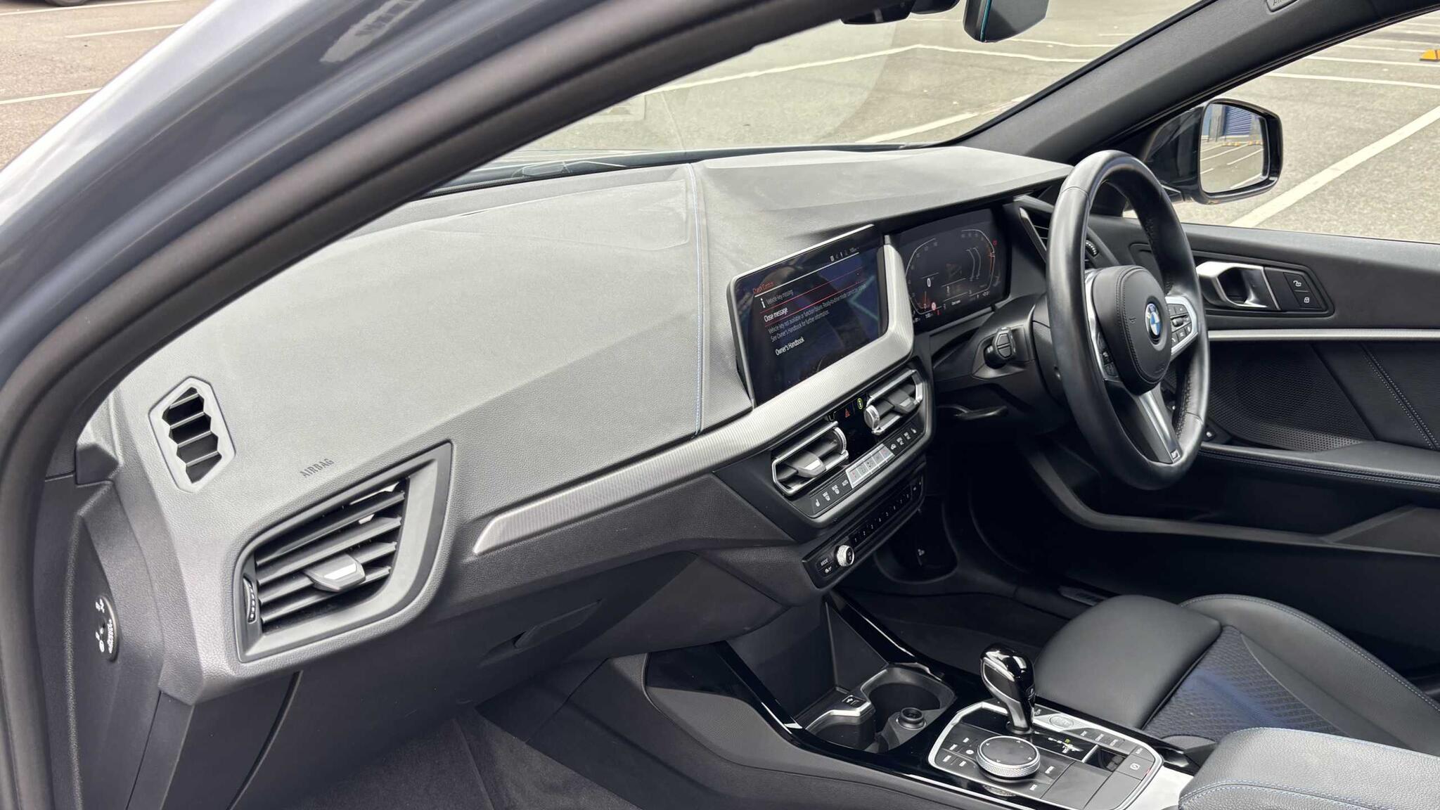 BMW 1 Series view 5