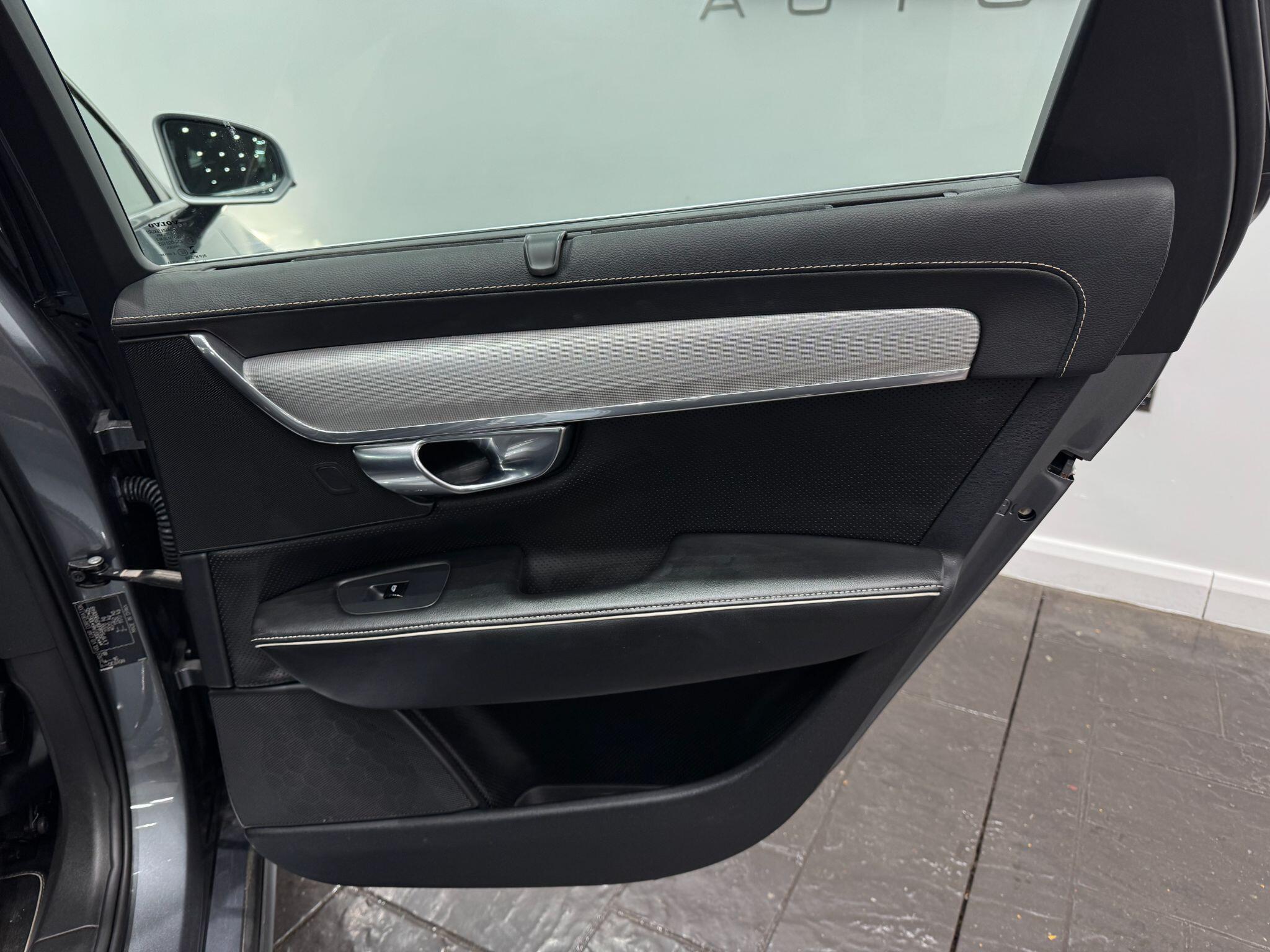 Volvo S90 view 53