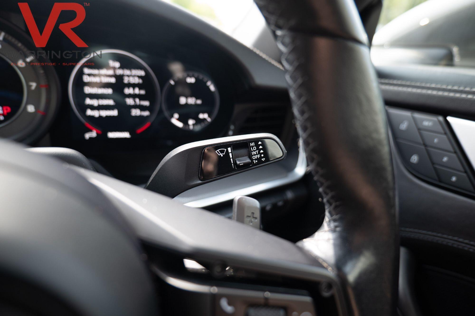 Porsche 911 view 15