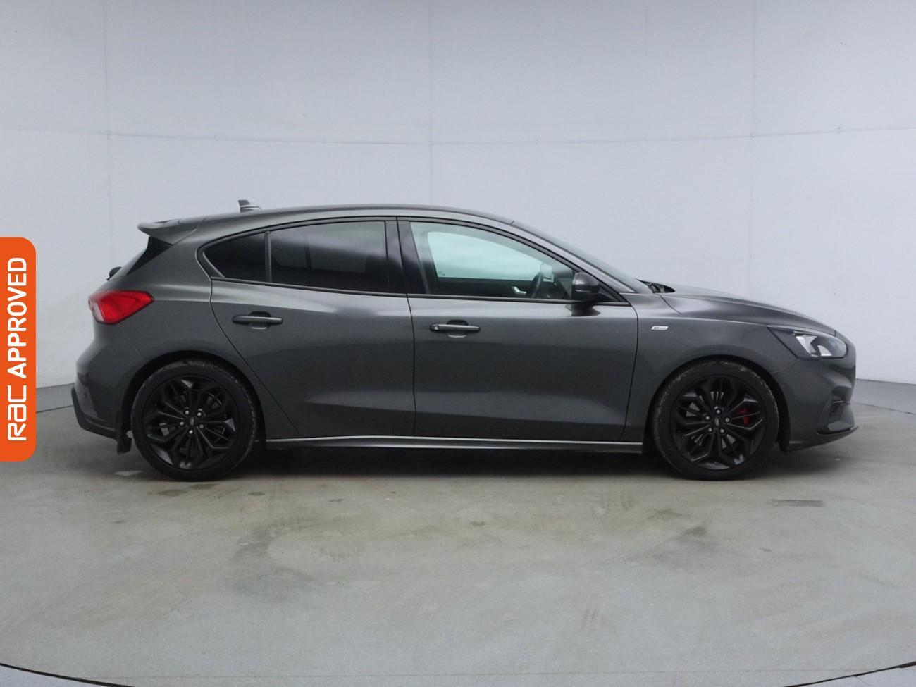 Ford Focus view 6