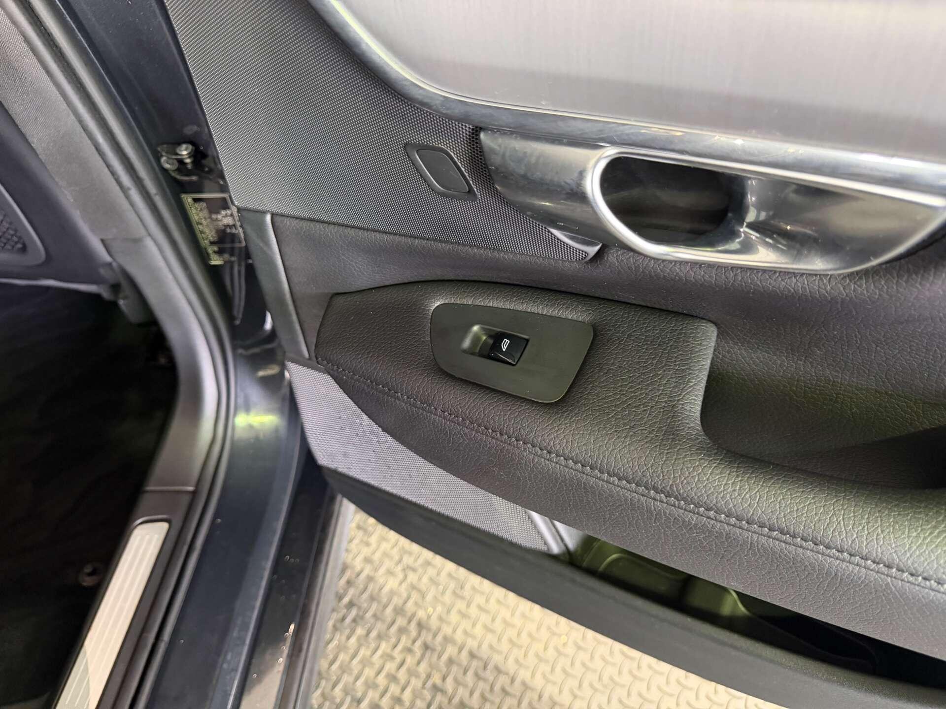 Volvo V90 view 50
