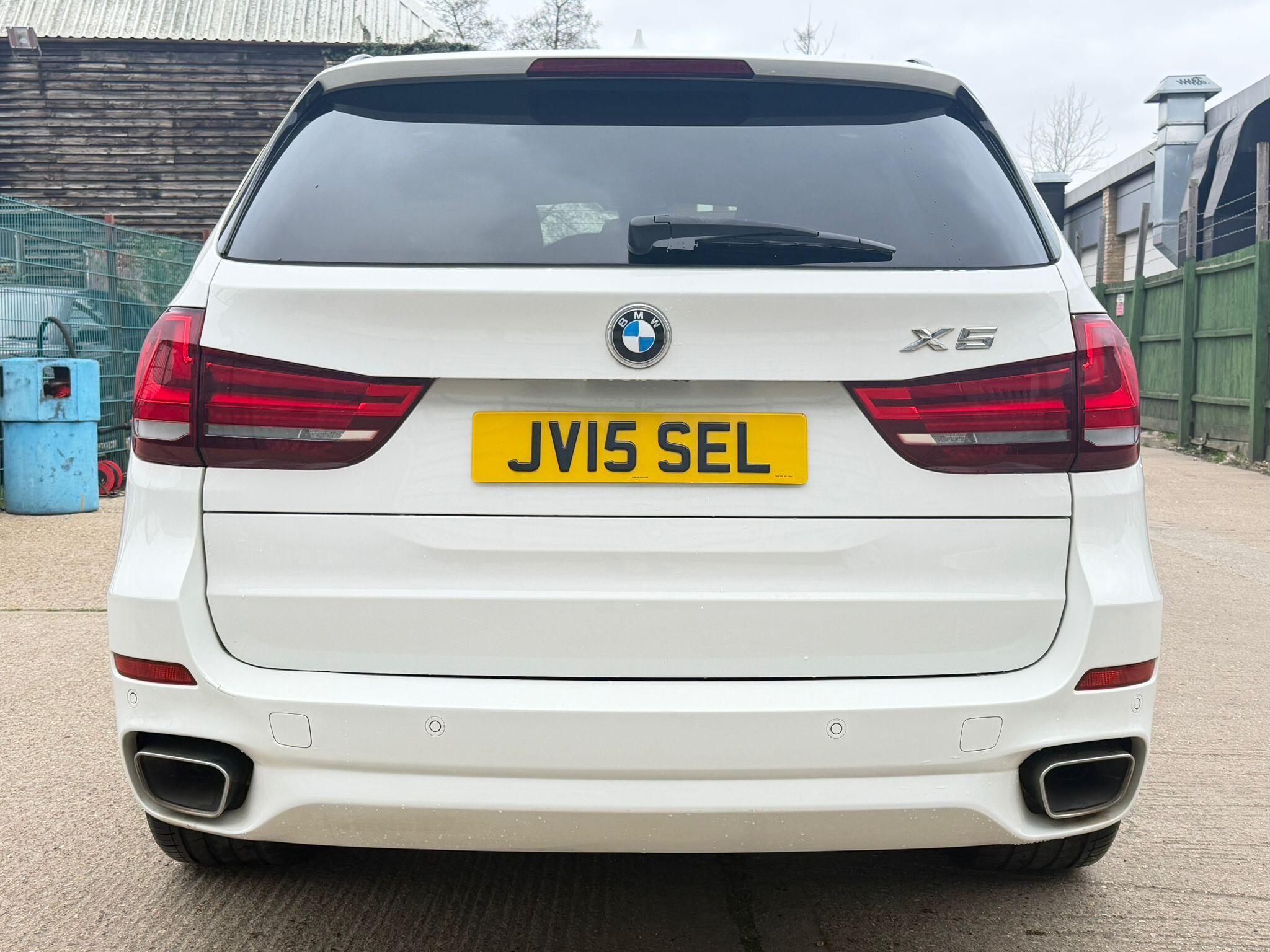 BMW X5 view 10
