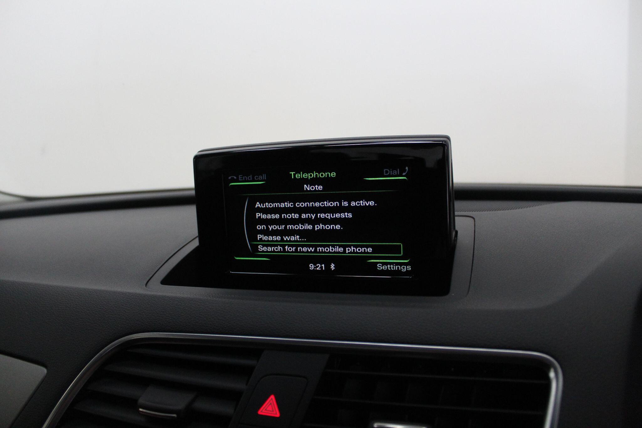 Audi Q3 view 34