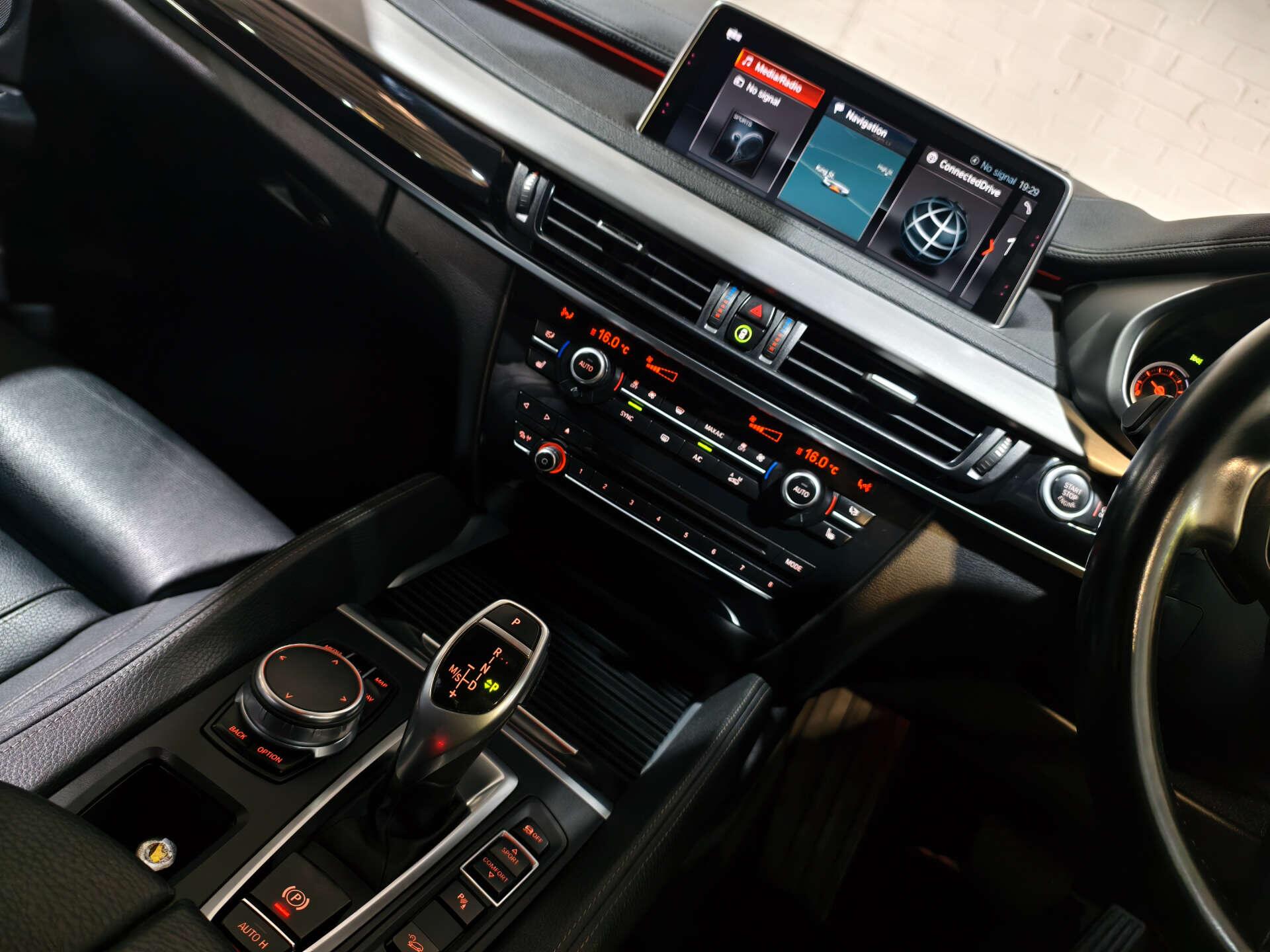BMW X6 view 34