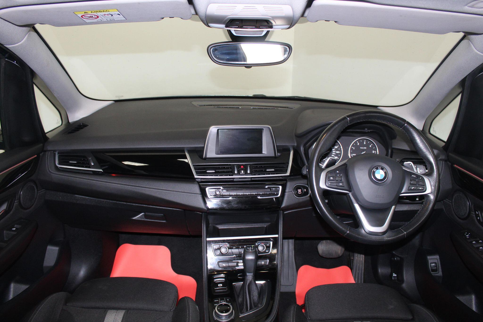 BMW 2 Series view 29