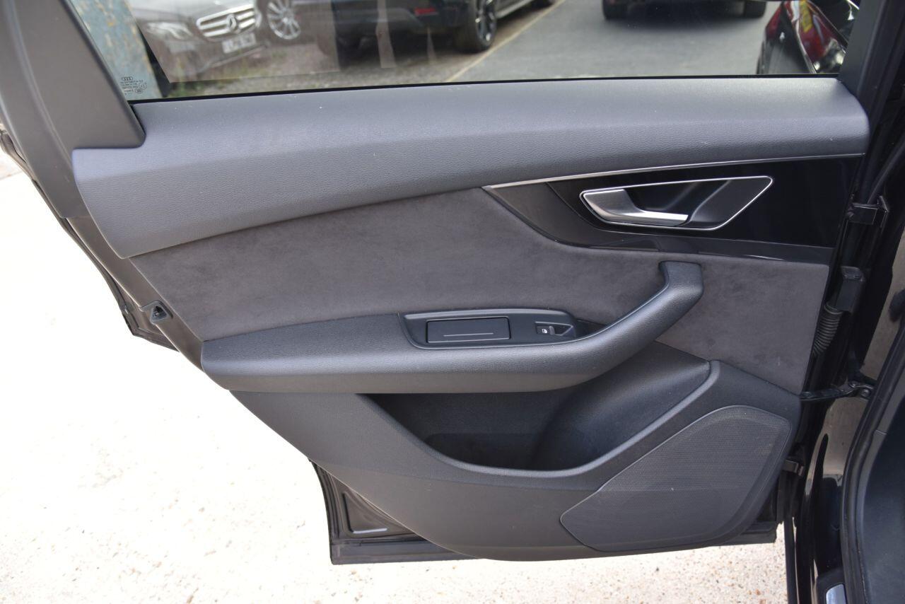 Audi Q7 view 63