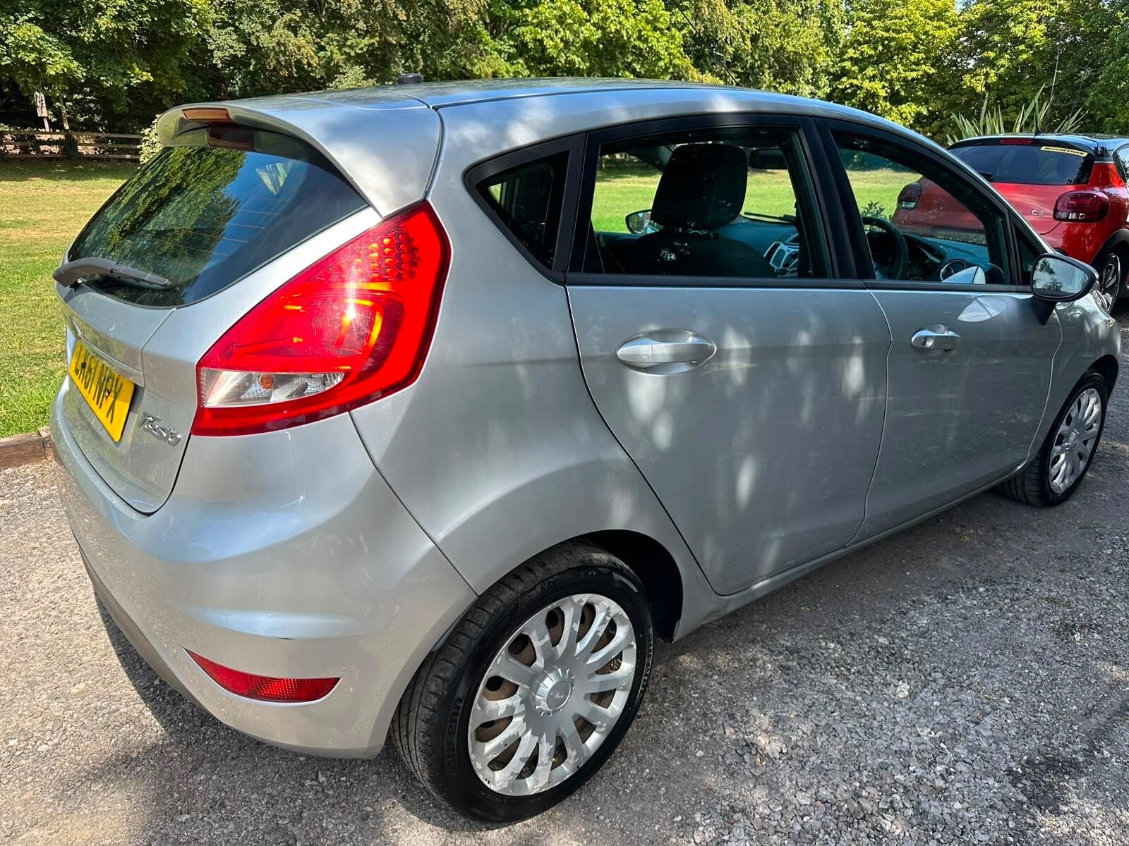 Ford Fiesta view 11