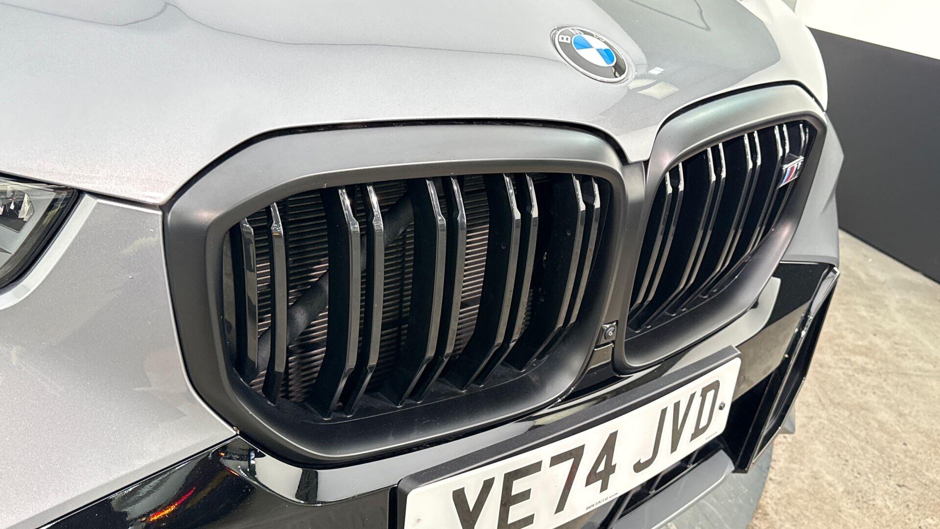 BMW X5 view 35