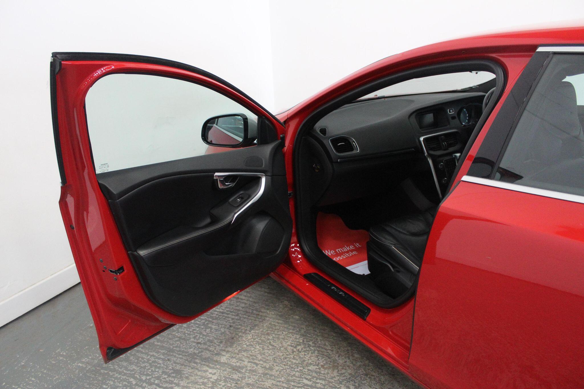 Volvo V40 view 25