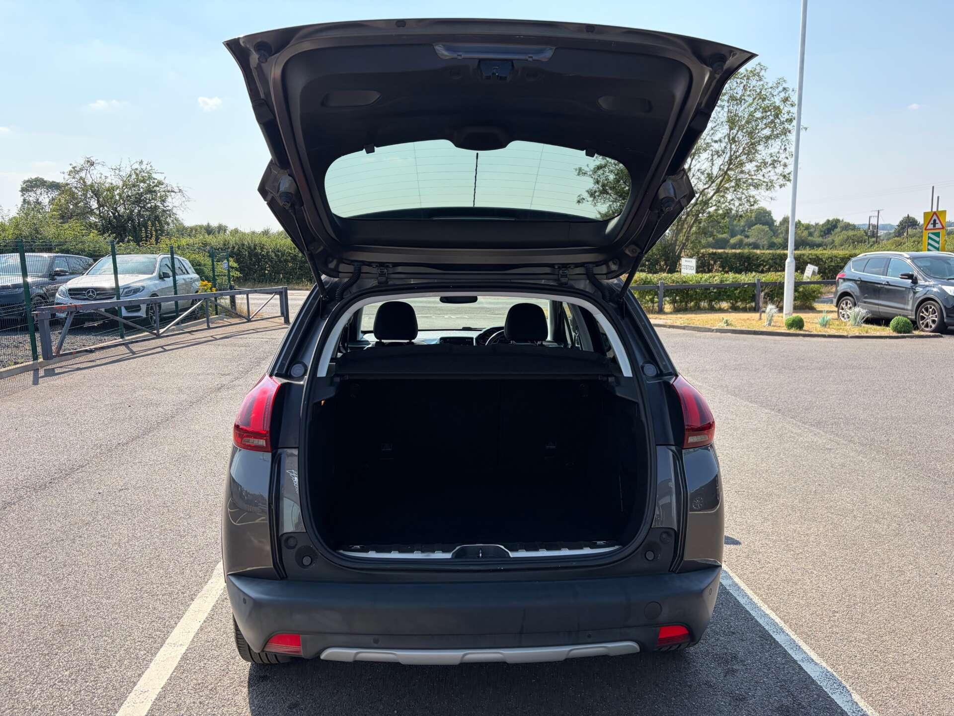 Peugeot 2008 view 24