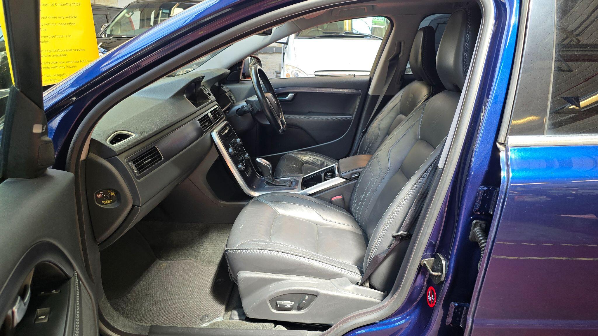 Volvo V70 view 15