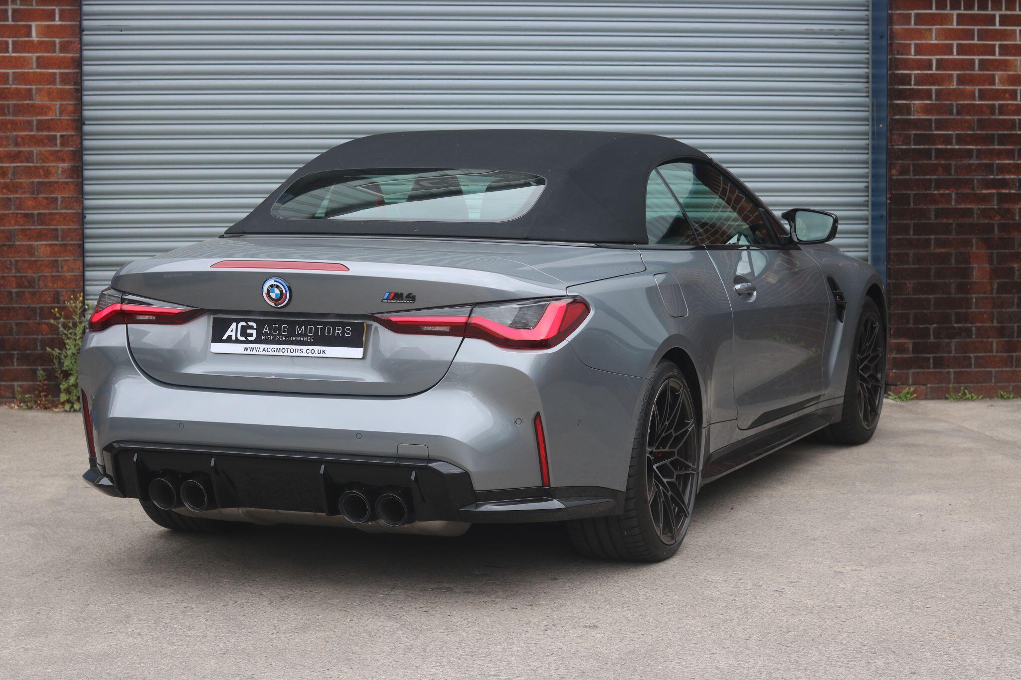 BMW M4 view 5