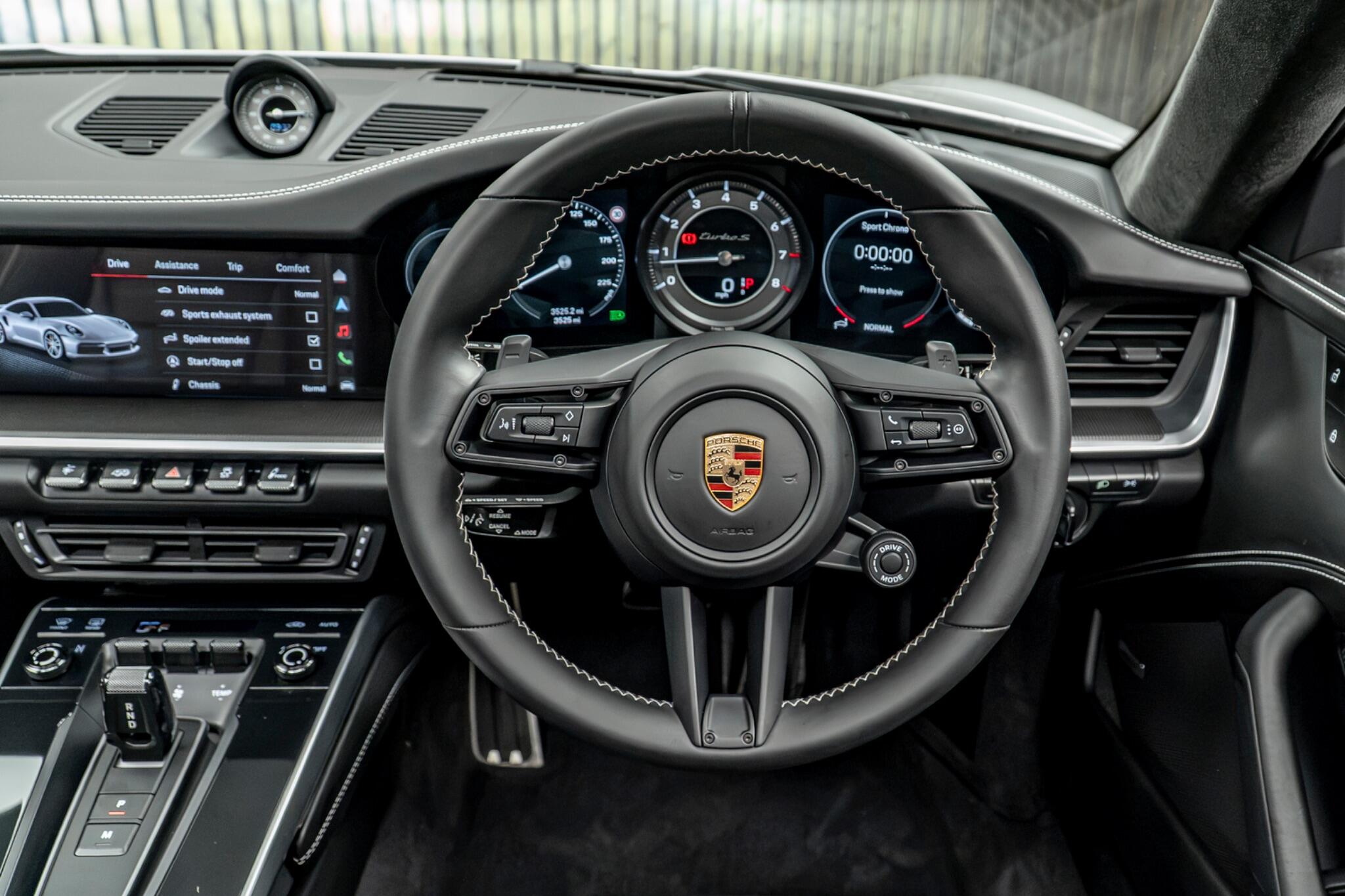 Porsche 911 view 26