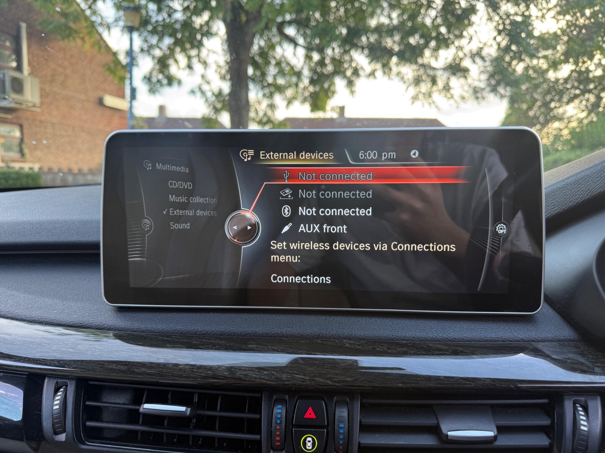BMW X5 view 21