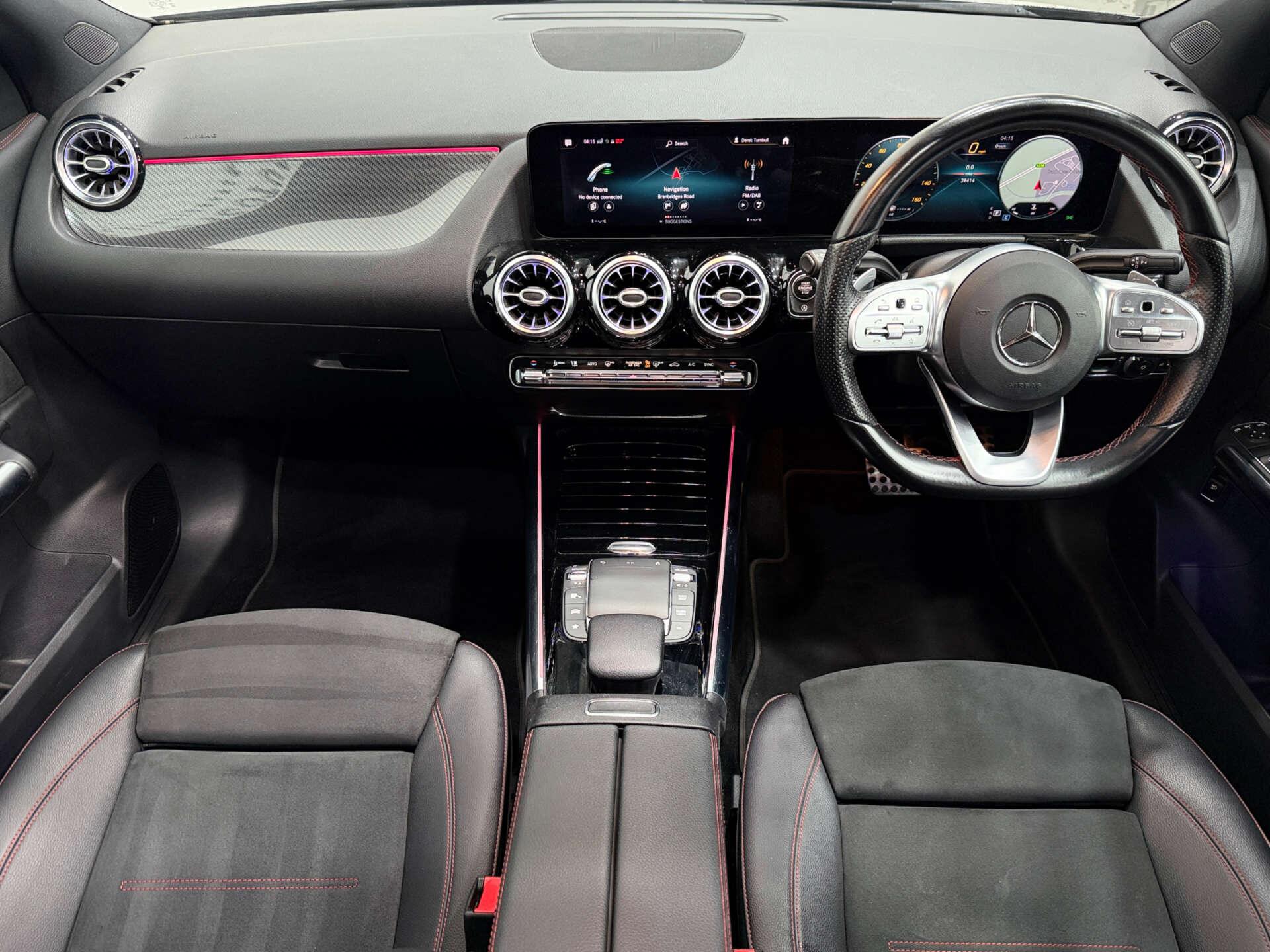 Mercedes-Benz Gla view 18
