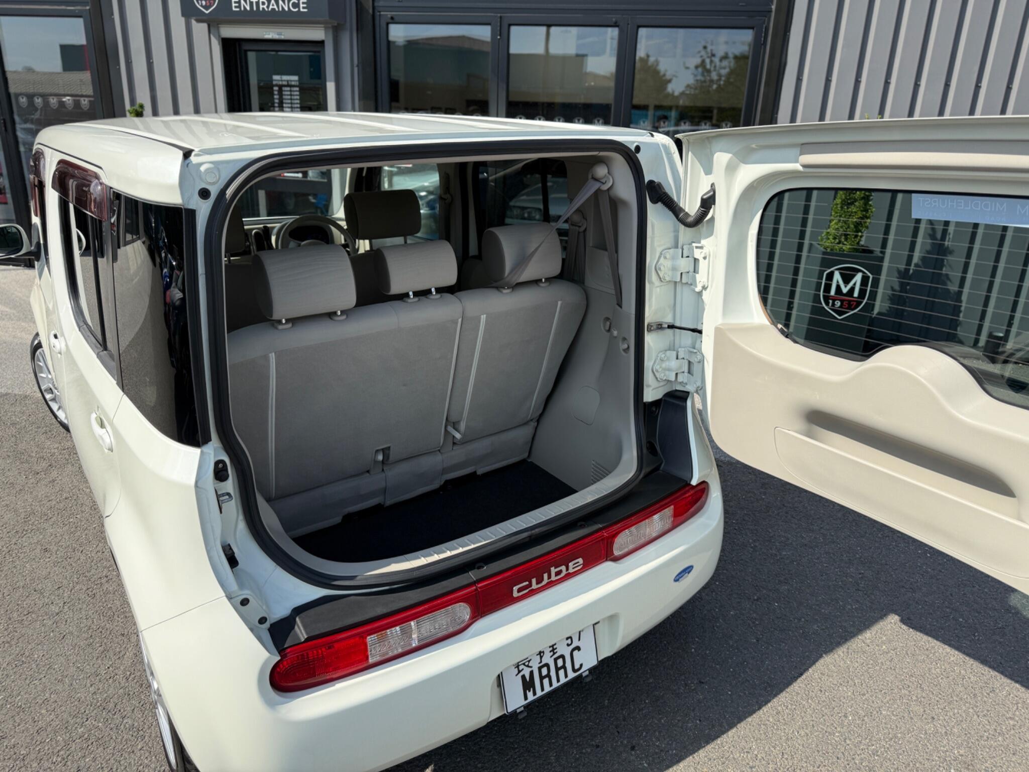 Nissan Cube view 45