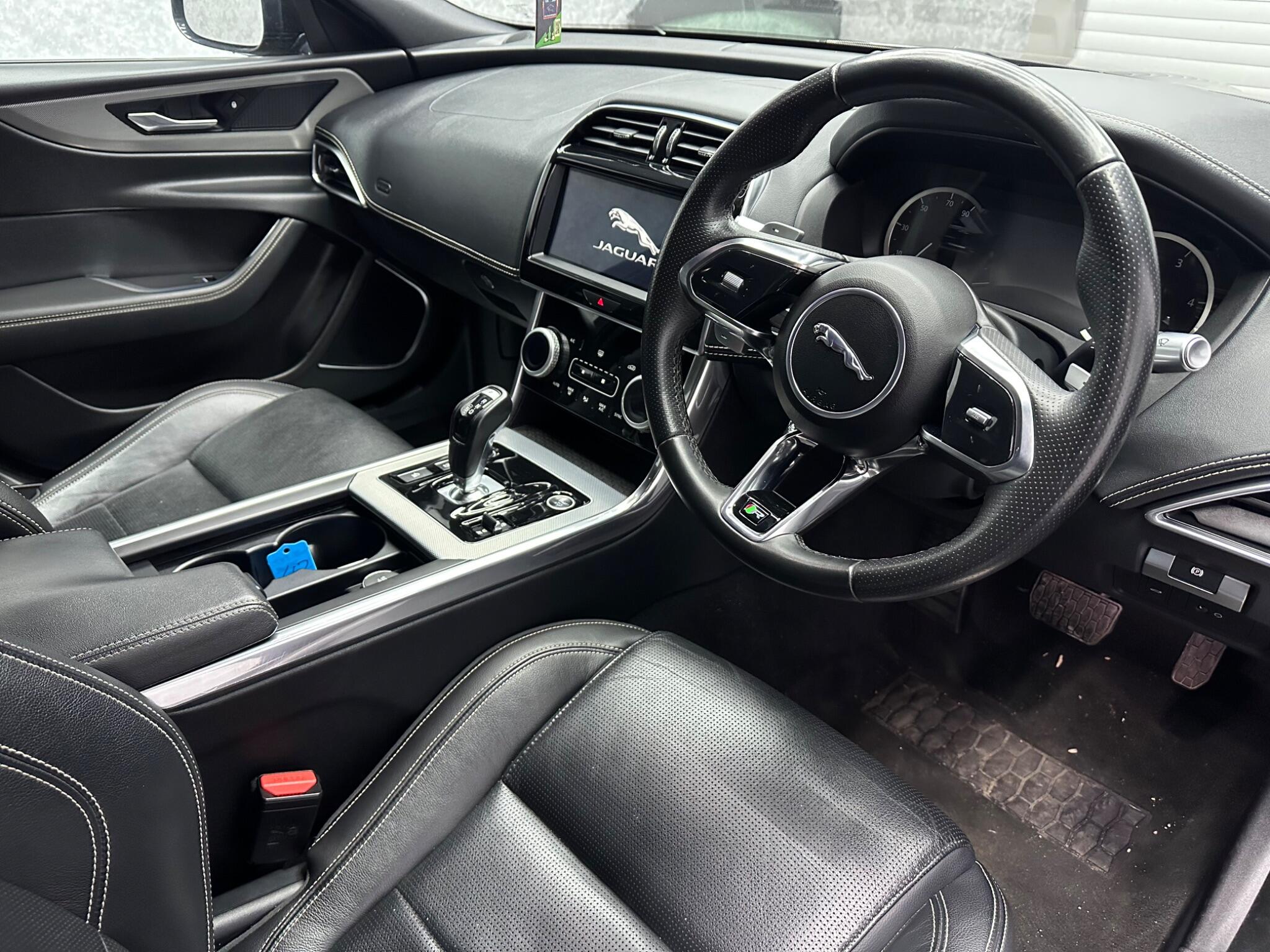 Jaguar Xe view 2