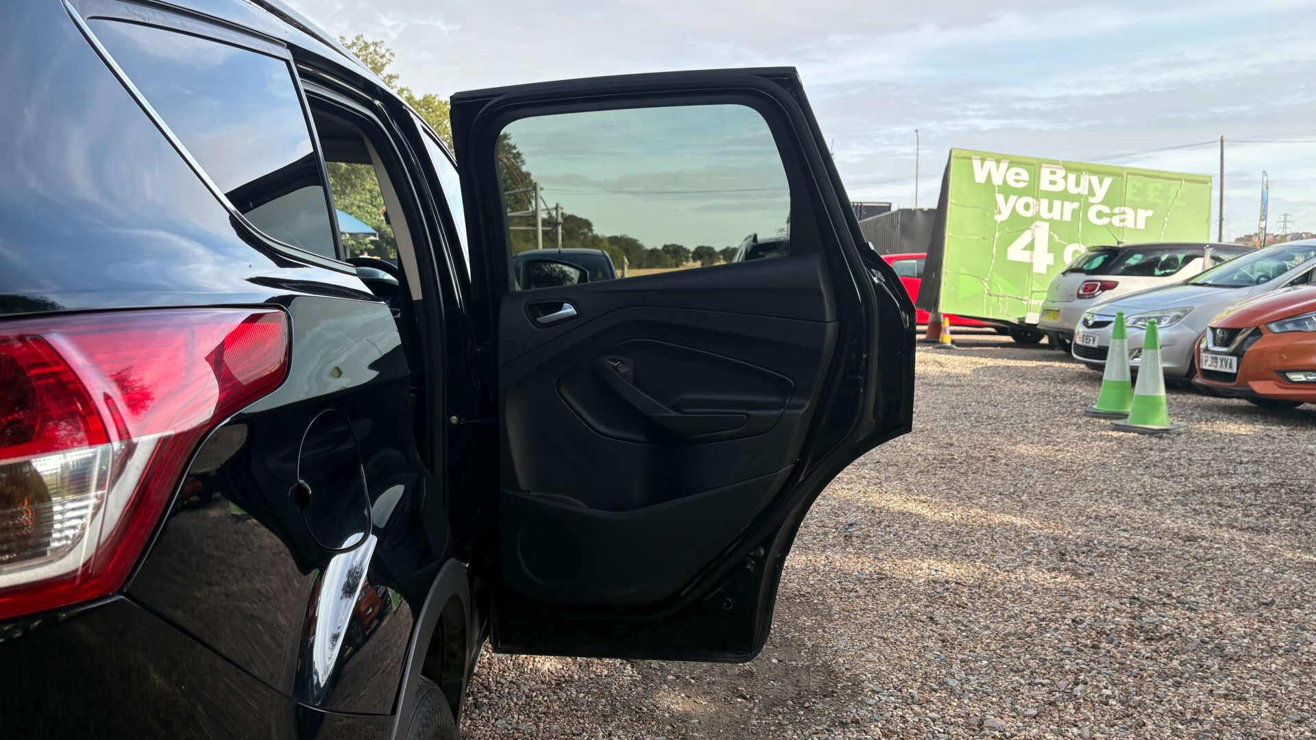 Ford Kuga view 37