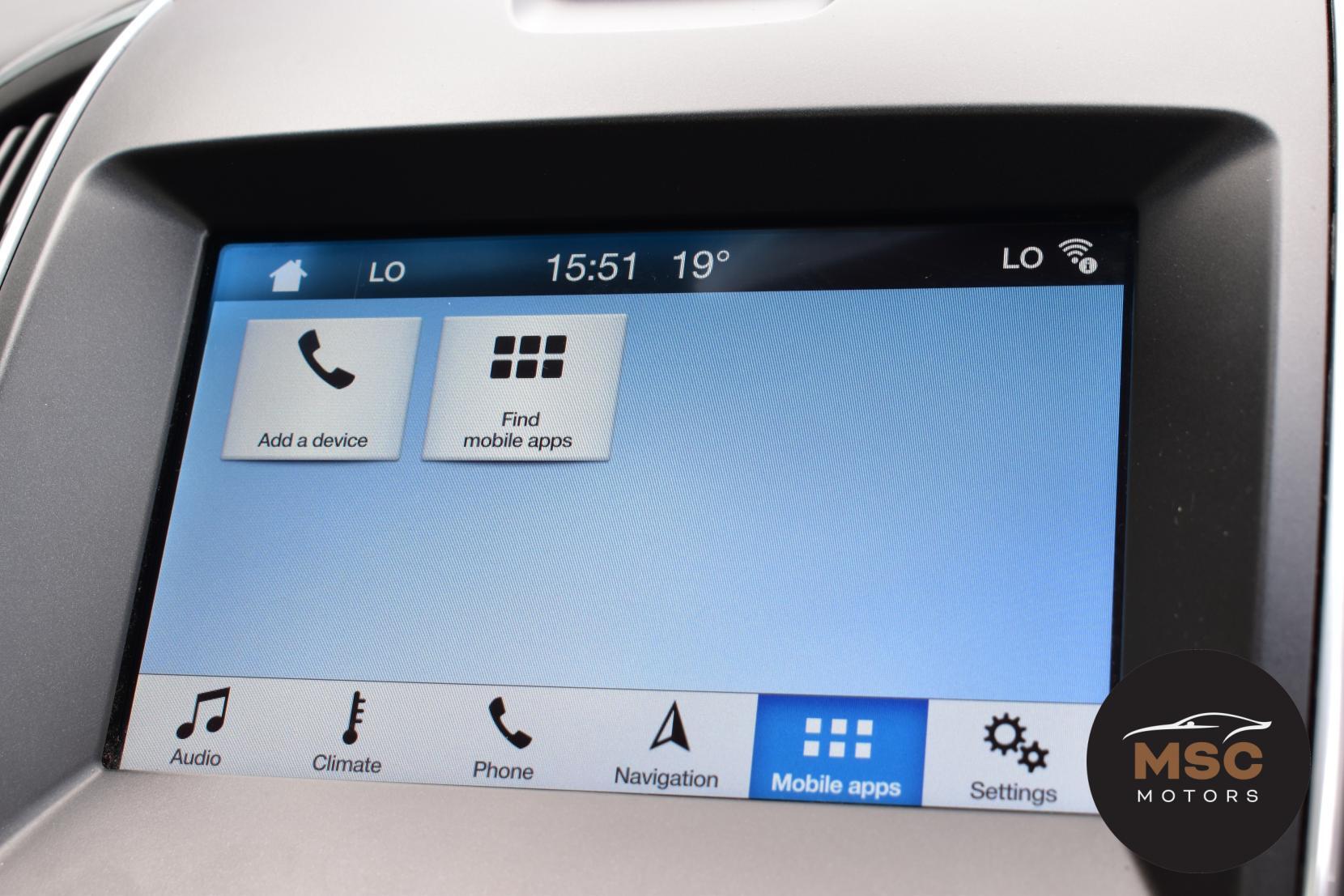 Ford Edge view 58