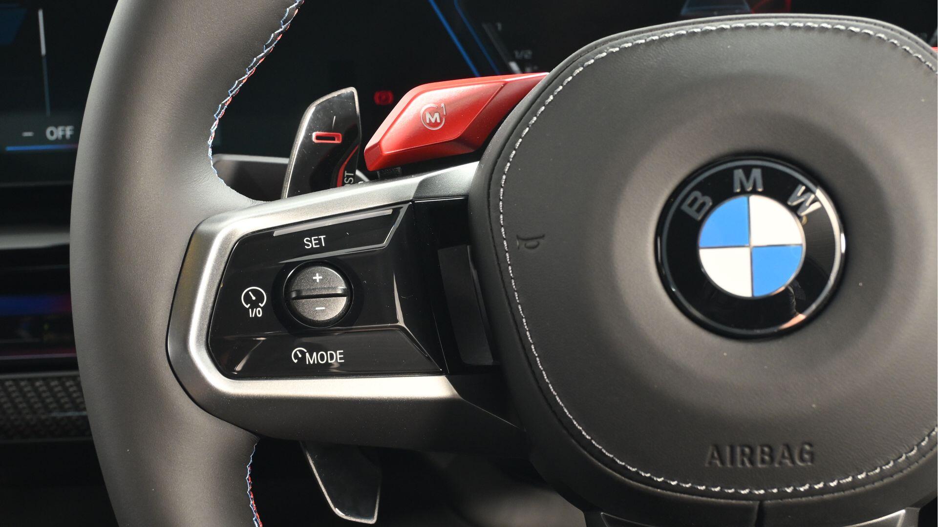 BMW M5 view 17