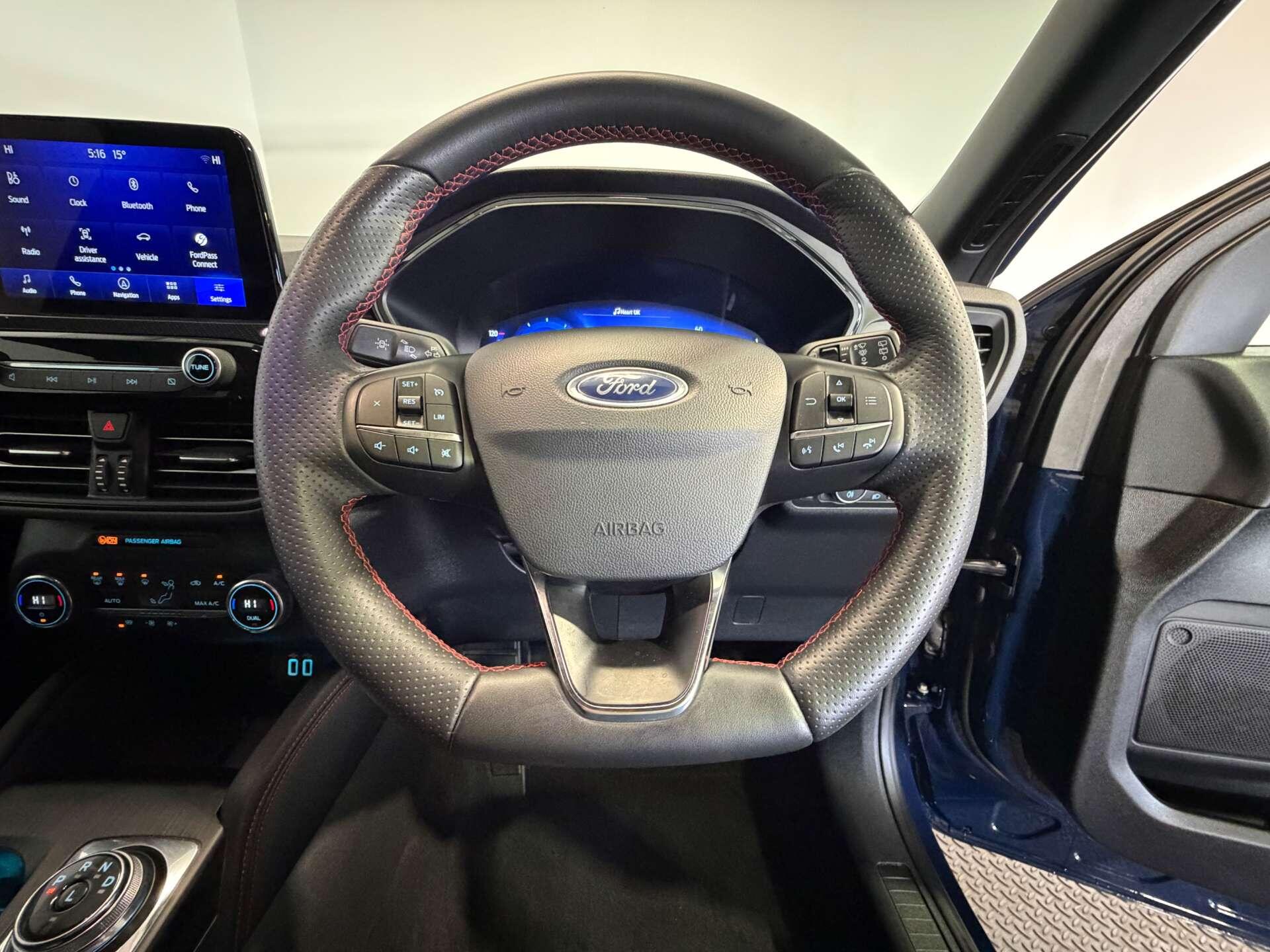 Ford Kuga view 31