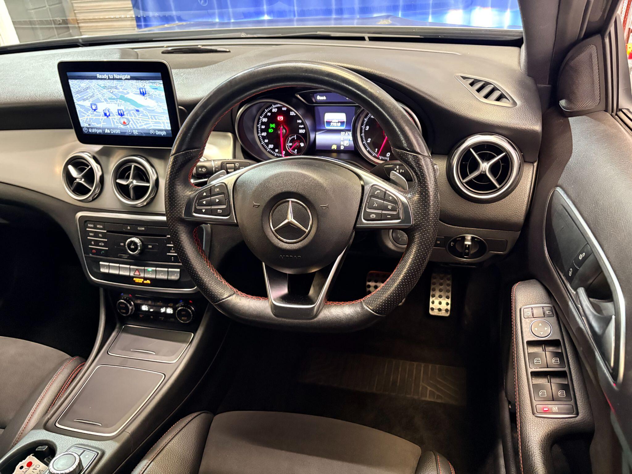 Mercedes-Benz Gla view 27