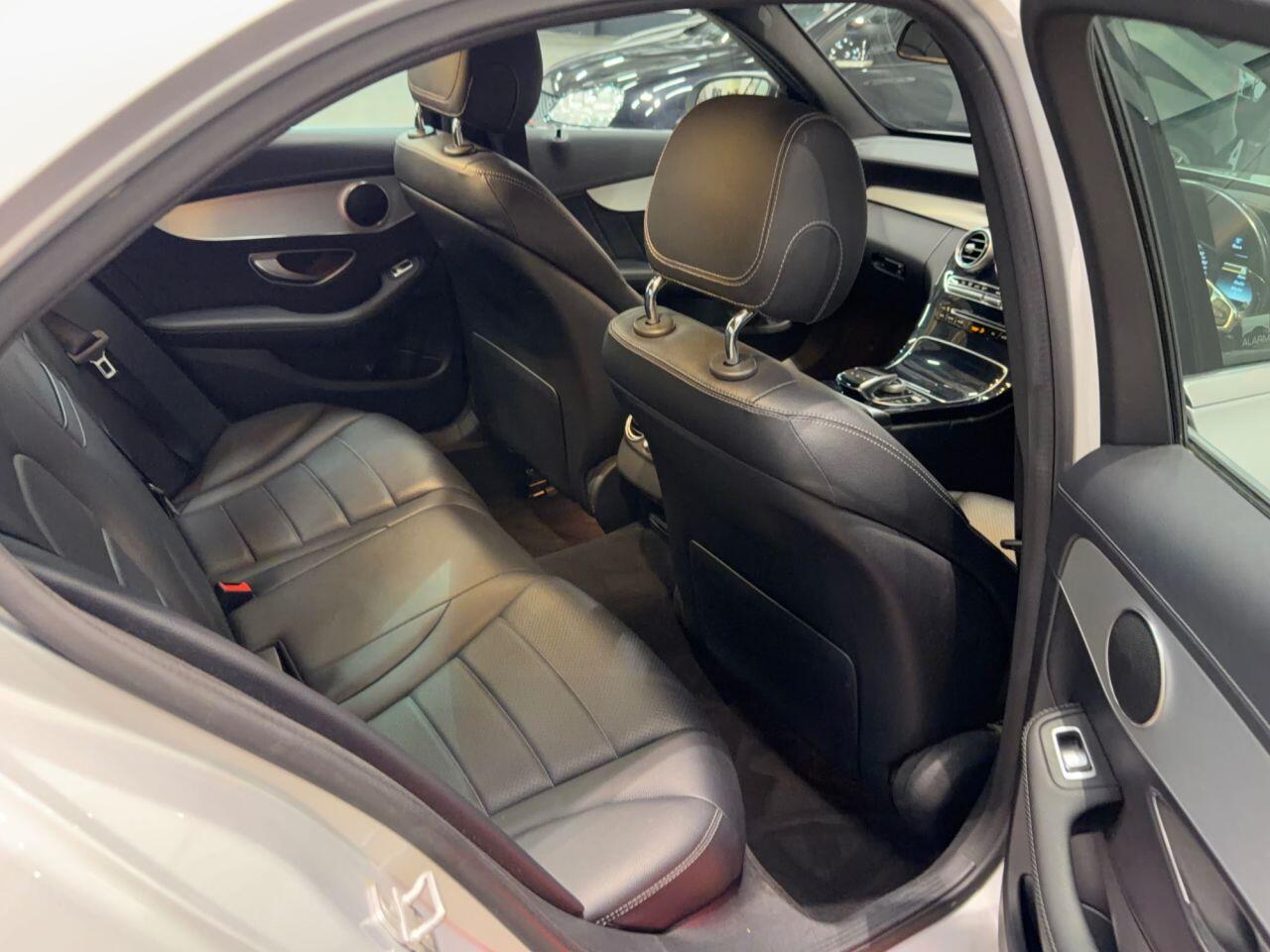 Mercedes-Benz C Class view 27