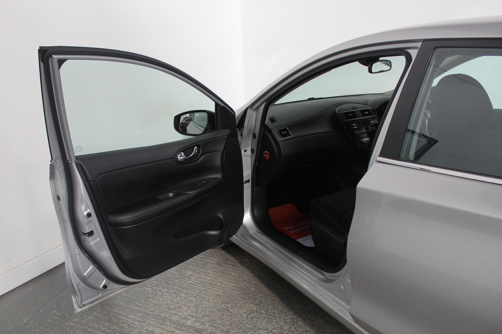 Nissan Pulsar view 25