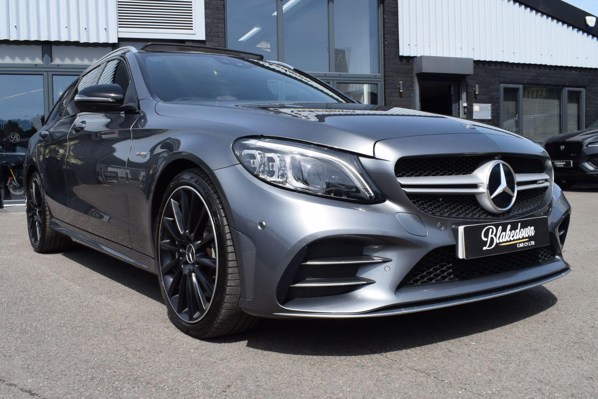 Mercedes-Benz C-Class view 35