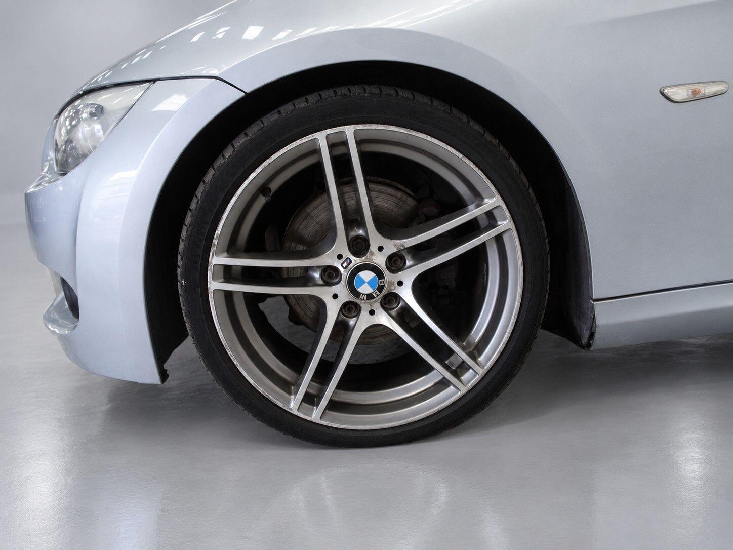 BMW 3 Series view 54