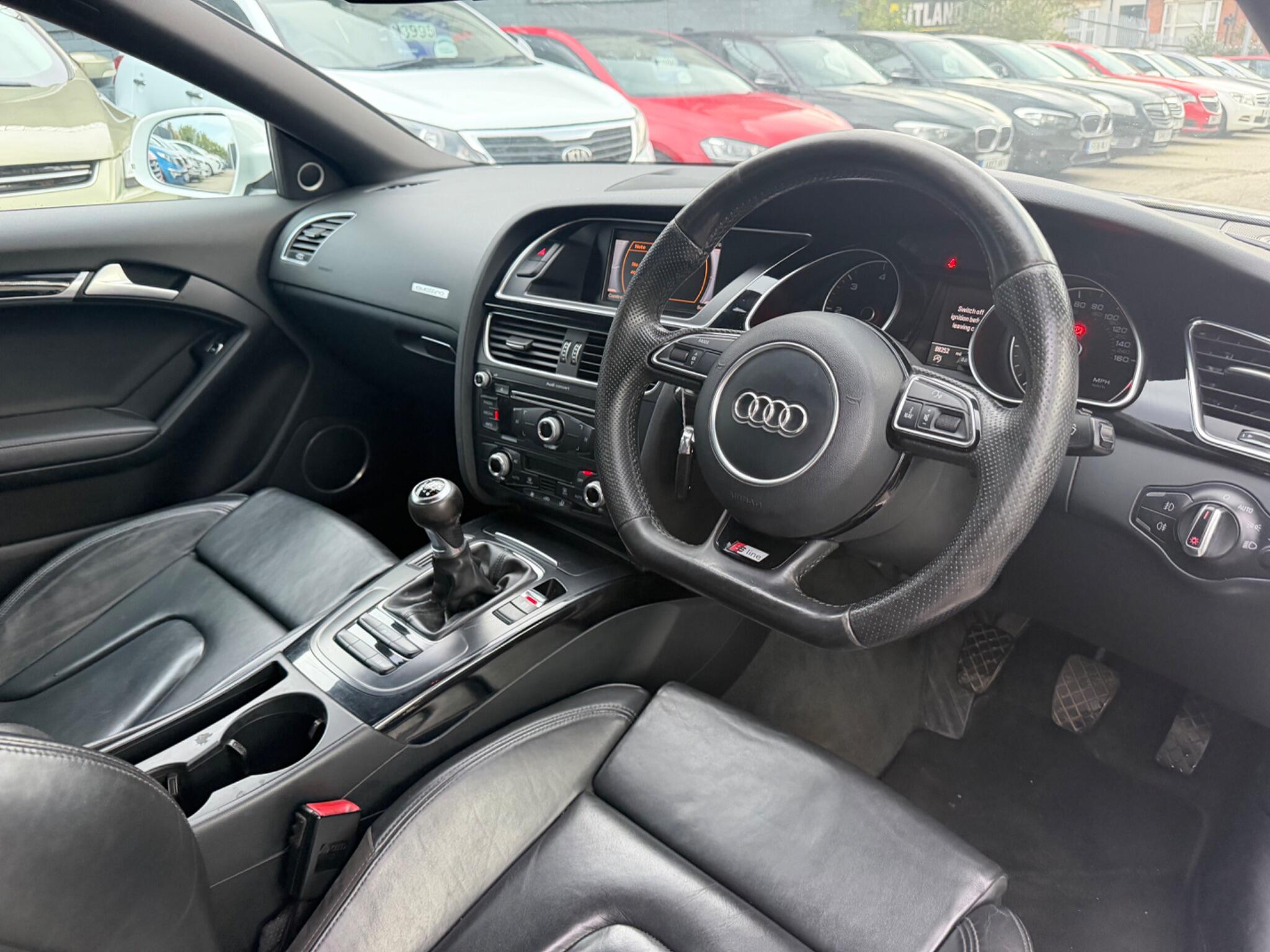 Audi A5 view 11