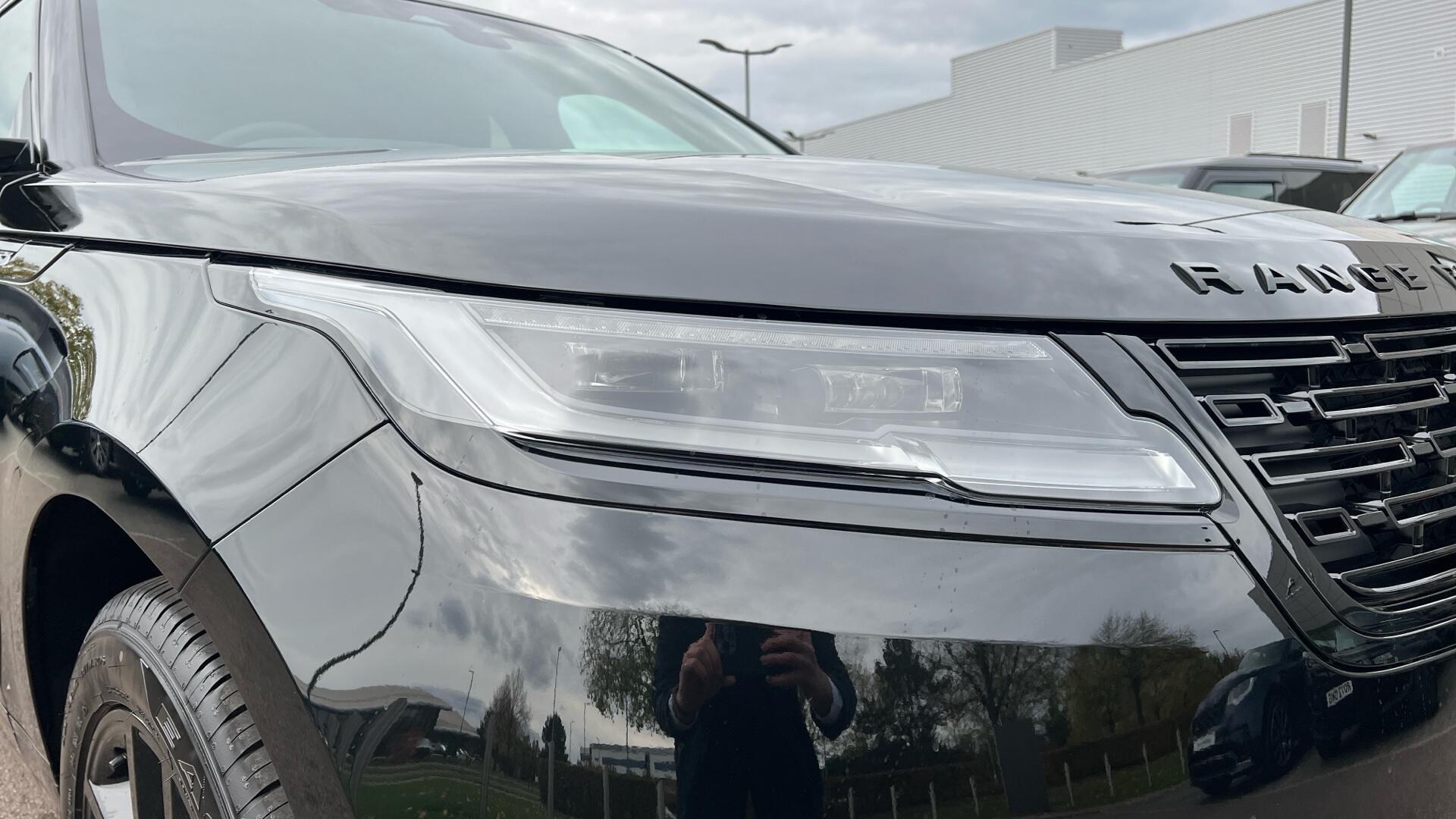 Land Rover Range Rover Velar view 20