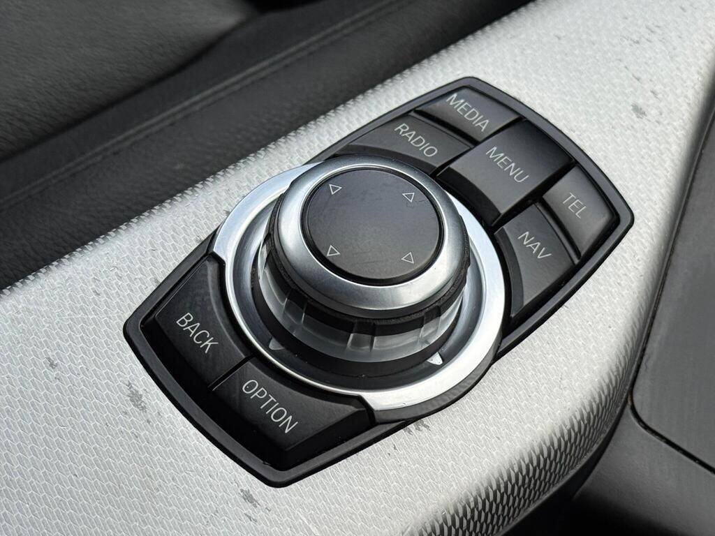 BMW 1 Series view 42