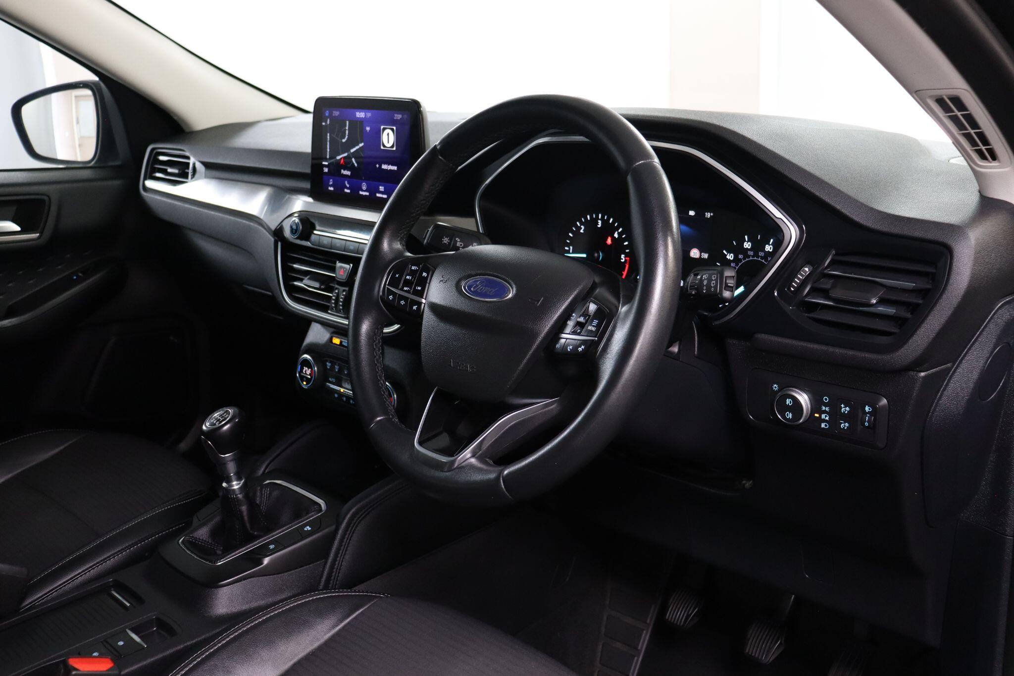 Ford Kuga view 5