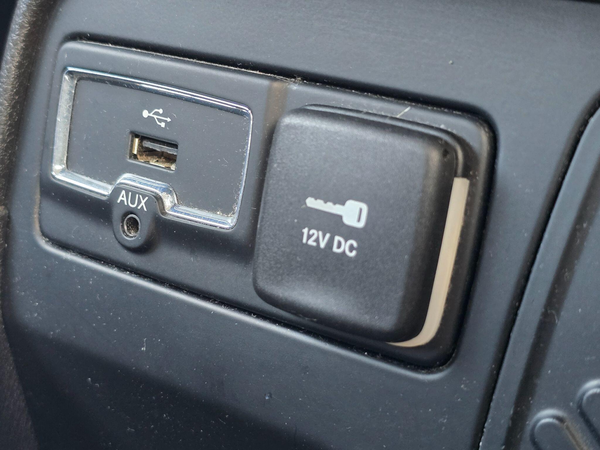 Jeep Renegade view 22