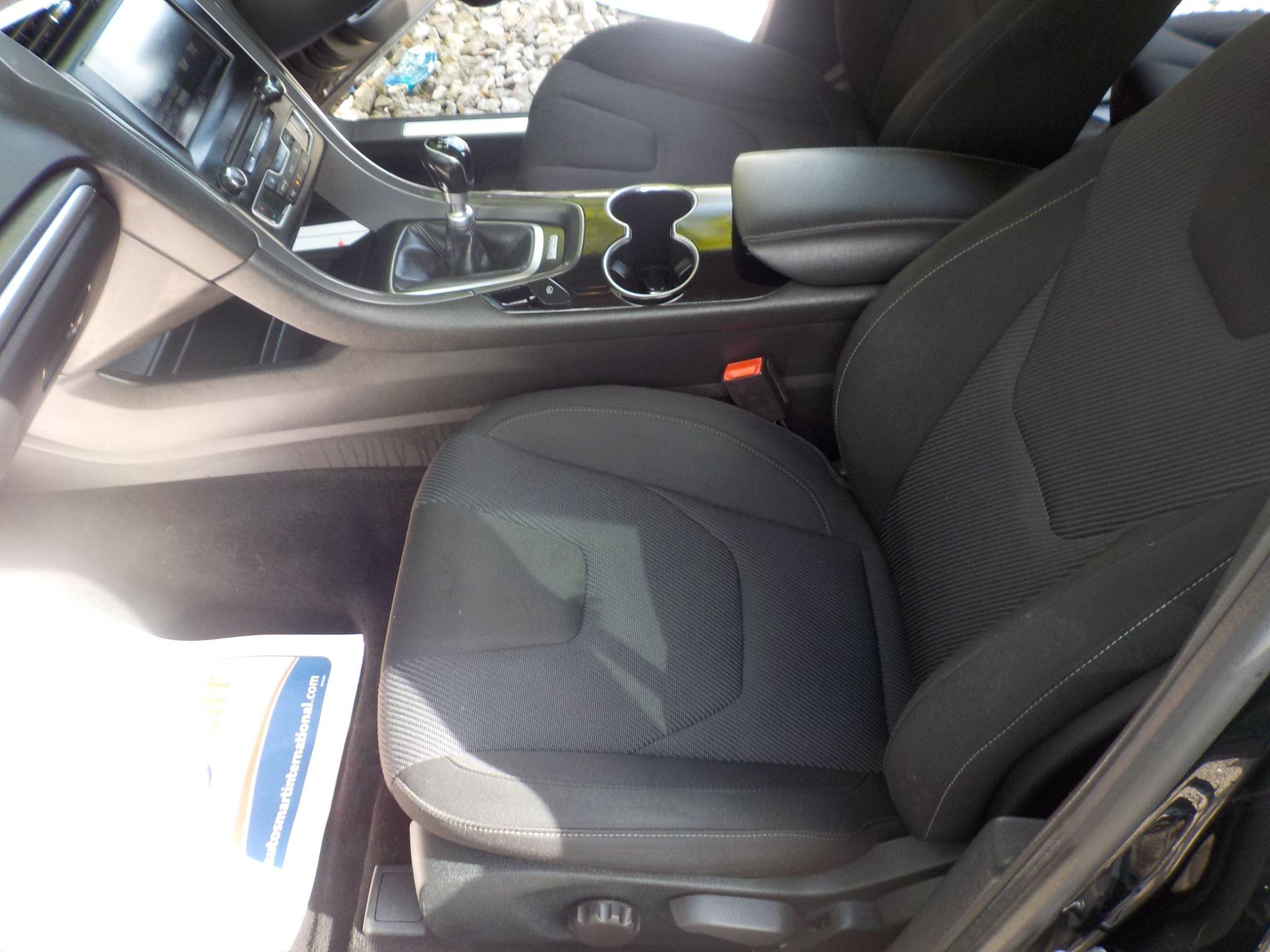 Ford Mondeo 2.0 TDCi Titanium Euro 6 (s/s) 5dr
